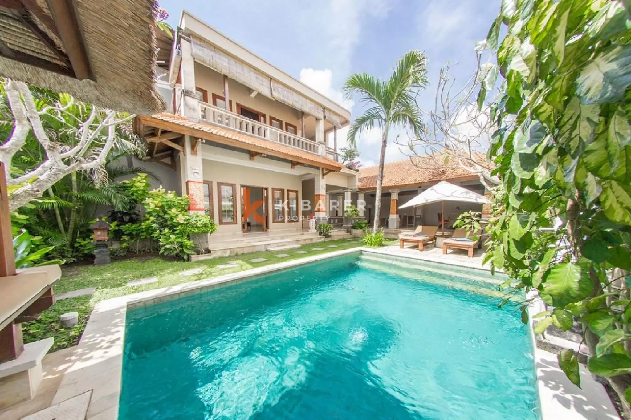 Touch Tropical Two-Bedrooms Enclosed Villa in Jimbaran