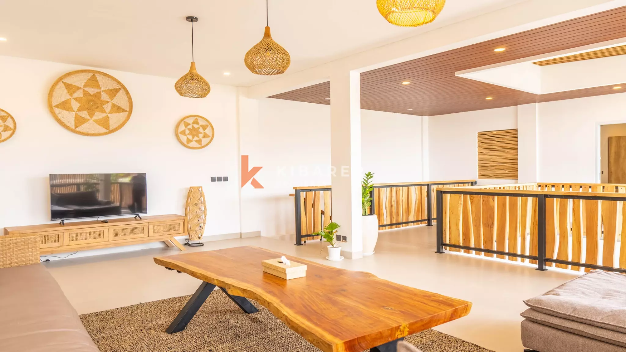 Beautiful Two-Bedroom Tropical Getaway in Tumbak Bayuh — image 10