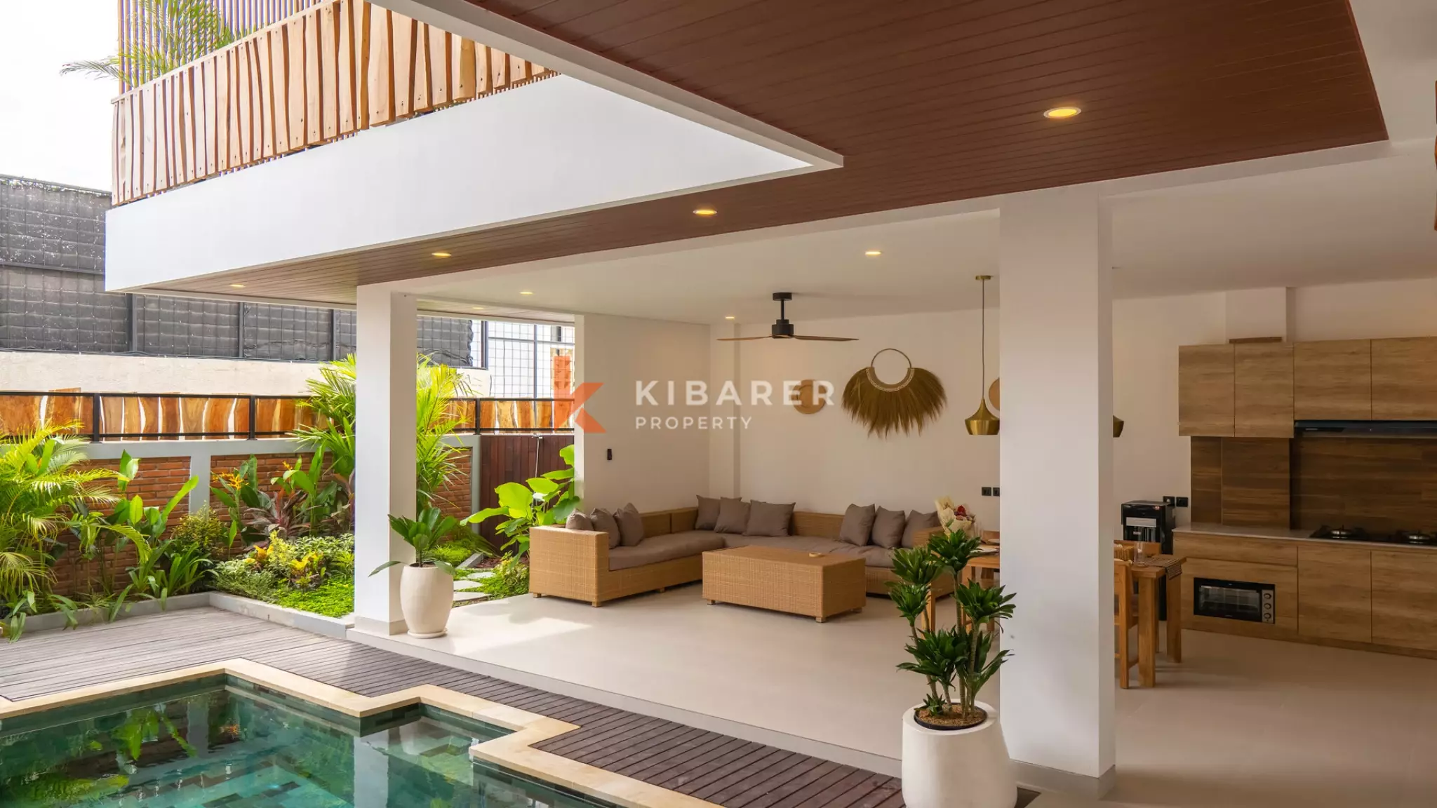 Beautiful Two-Bedroom Tropical Getaway in Tumbak Bayuh — image 5