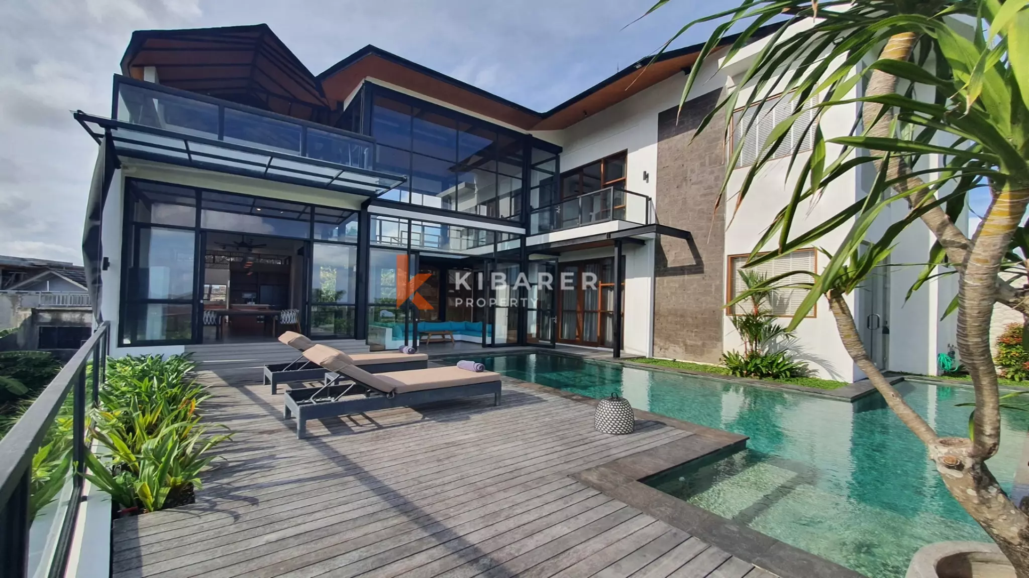 Stunning Four-Bedroom Villa with Pool in the Heart of Berawa — image 1