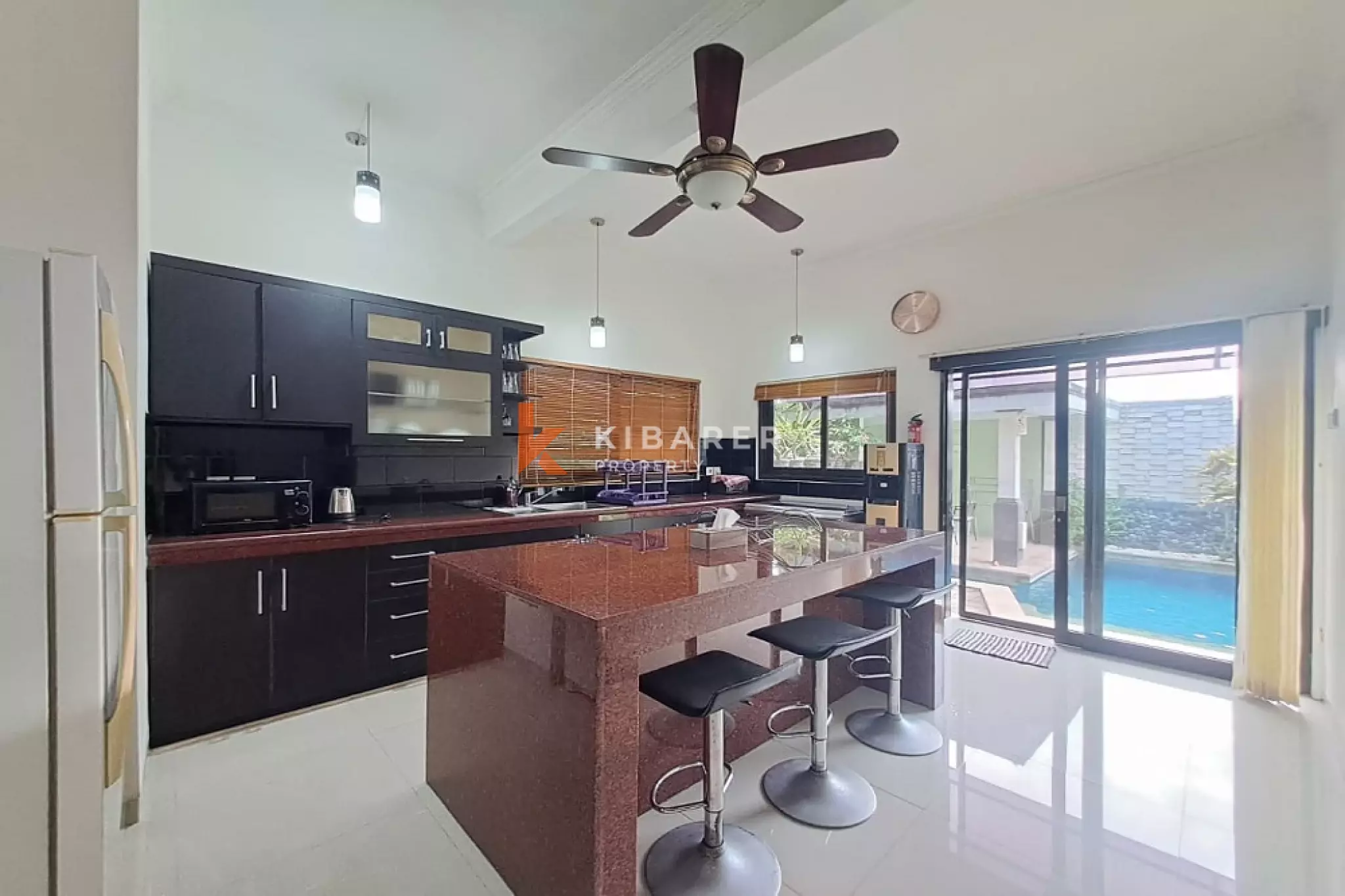 Homey Three-Bedrooms Villa in Nusa Dua — image 5