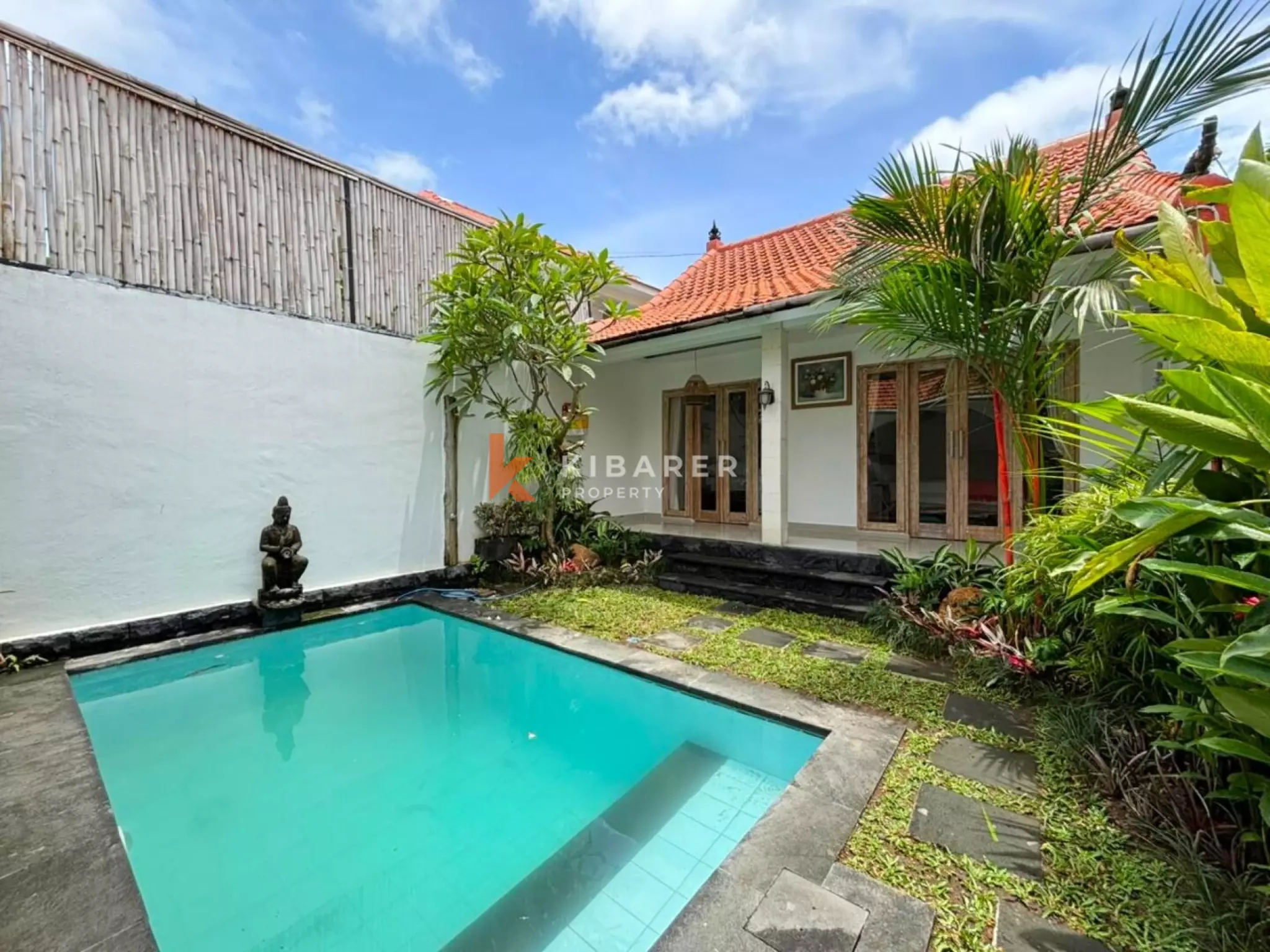 Tropical Two Bedroom Open Living Villa in Padonan