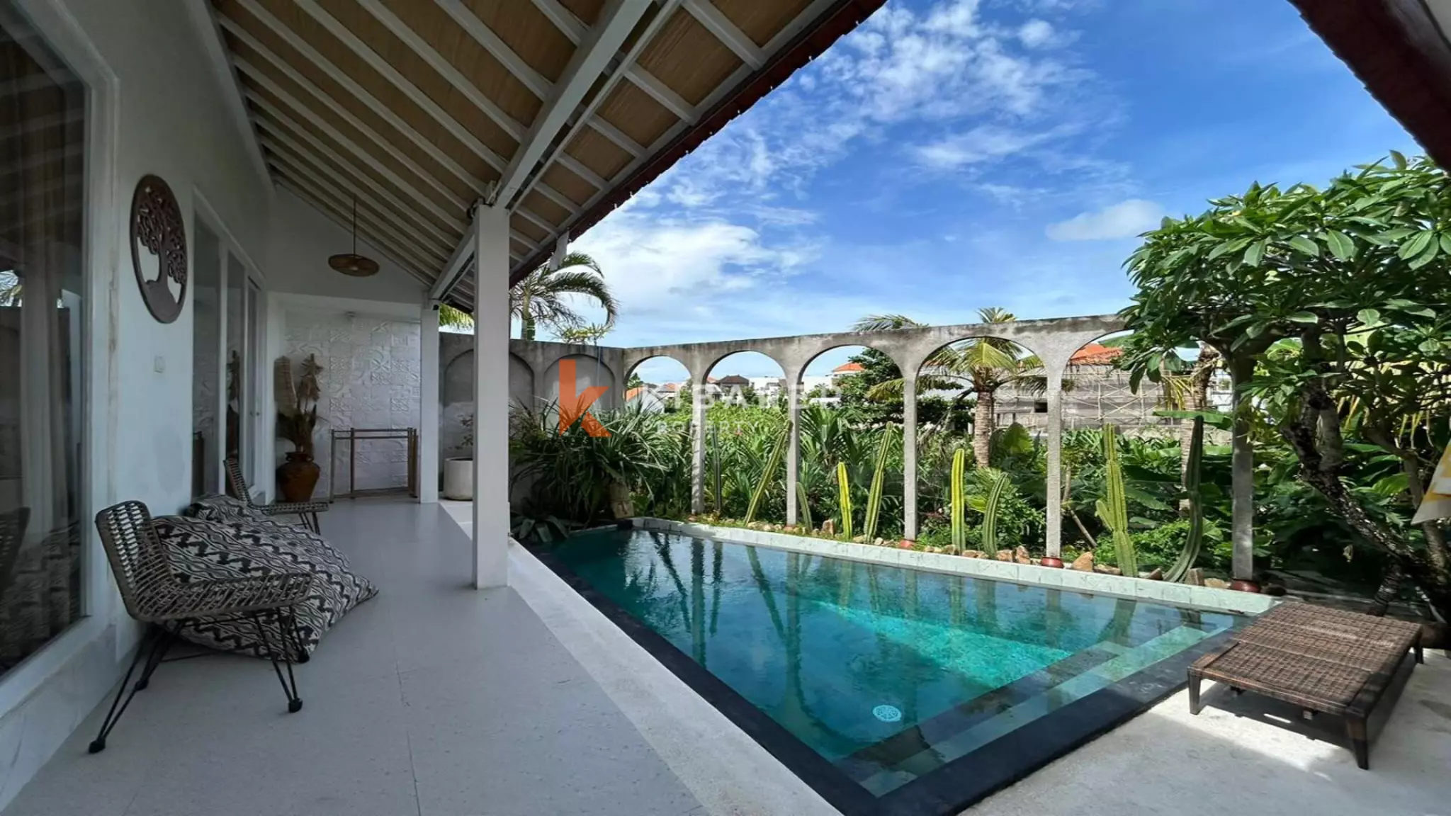 Charming Enclosed-Living Two-Bedroom Villa with Pool in Central Berawa — image 2