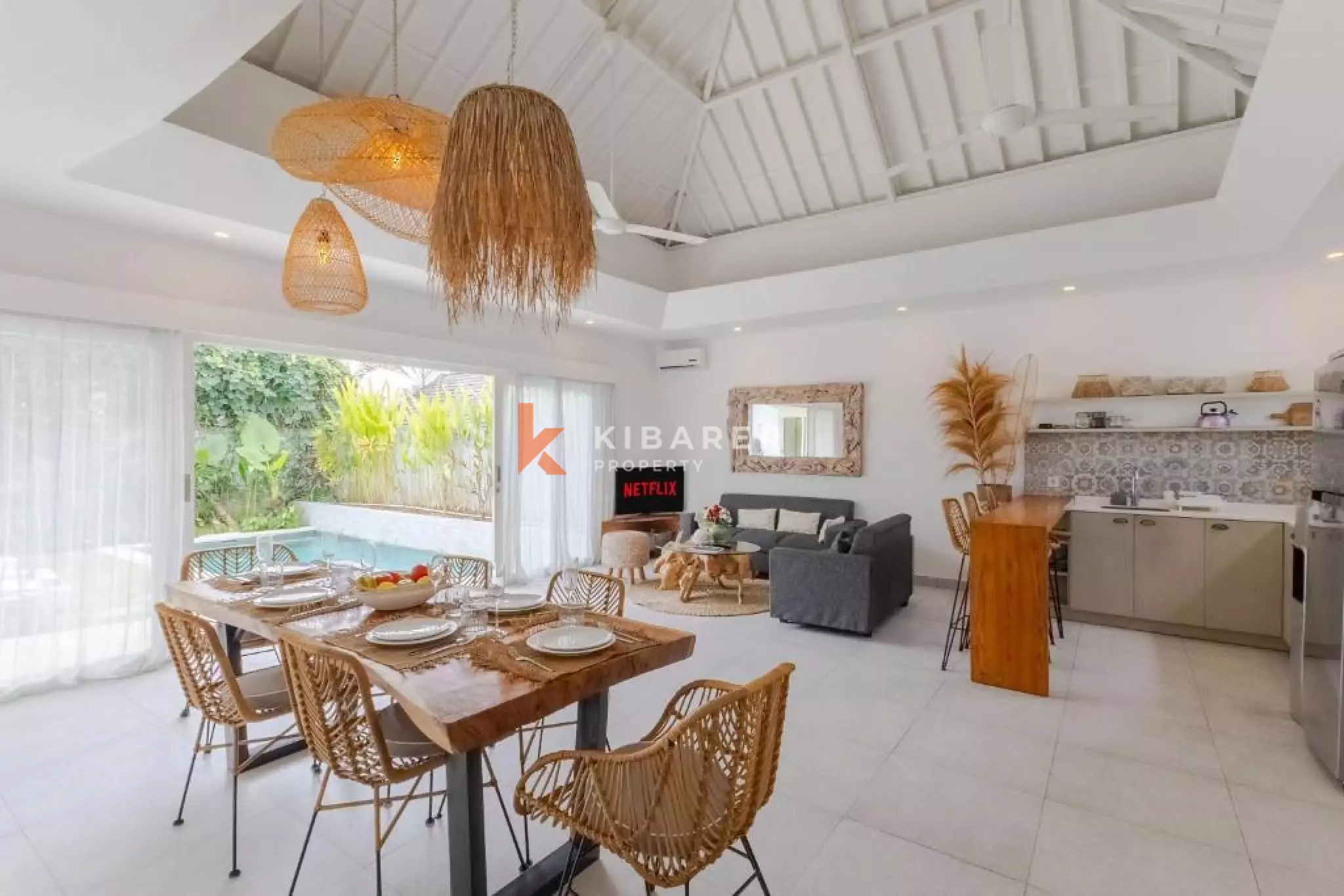 Charming Family Three-Bedrooms Villa Near Berawa Beach — image 4