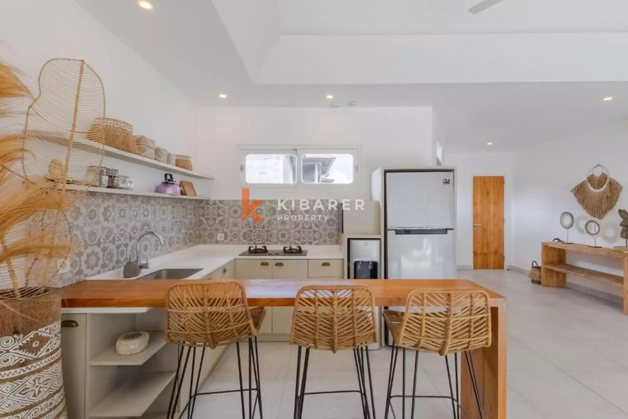 Charming Family Three-Bedrooms Villa Near Berawa Beach — image 8