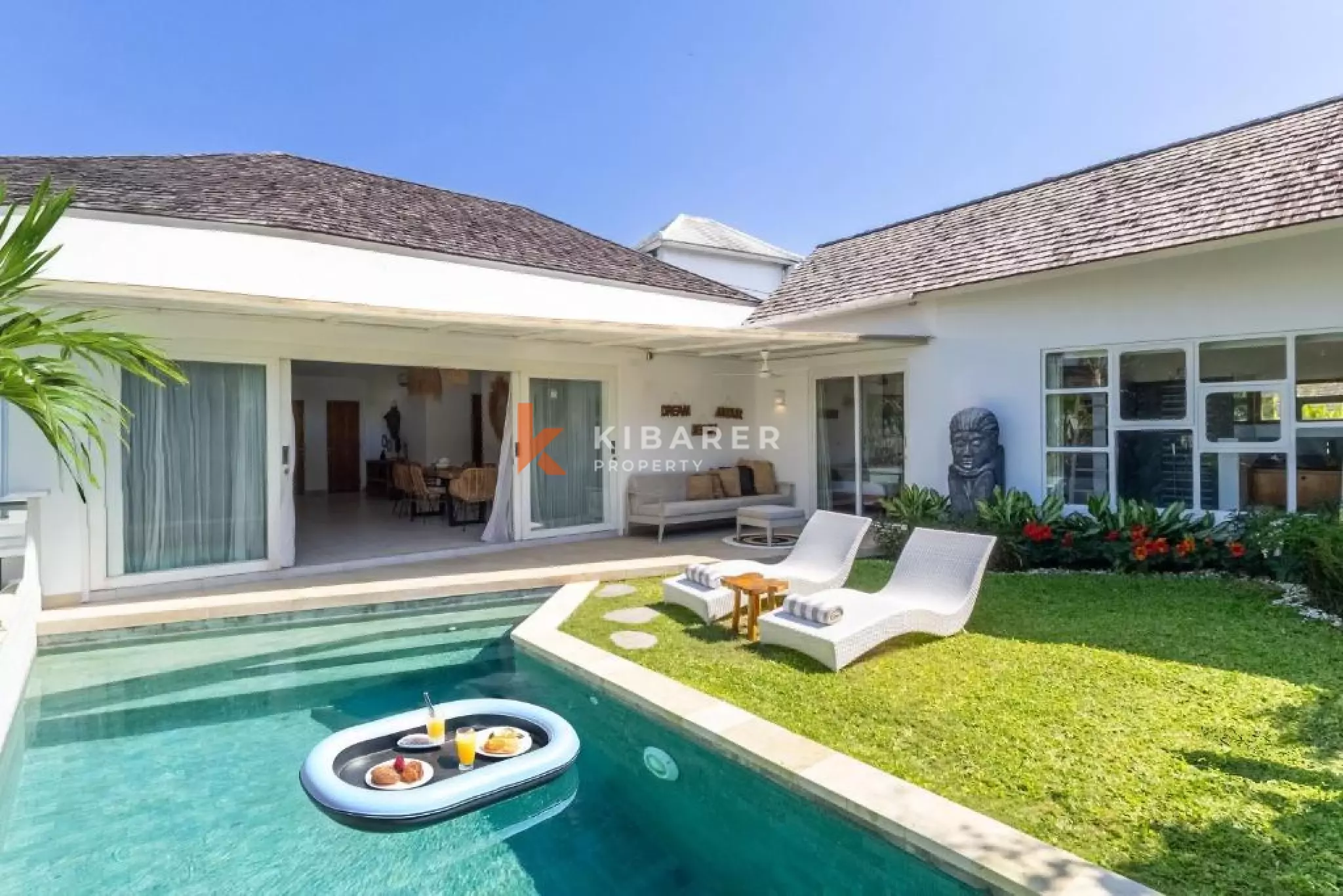 Charming Family Three-Bedrooms Villa Near Berawa Beach
