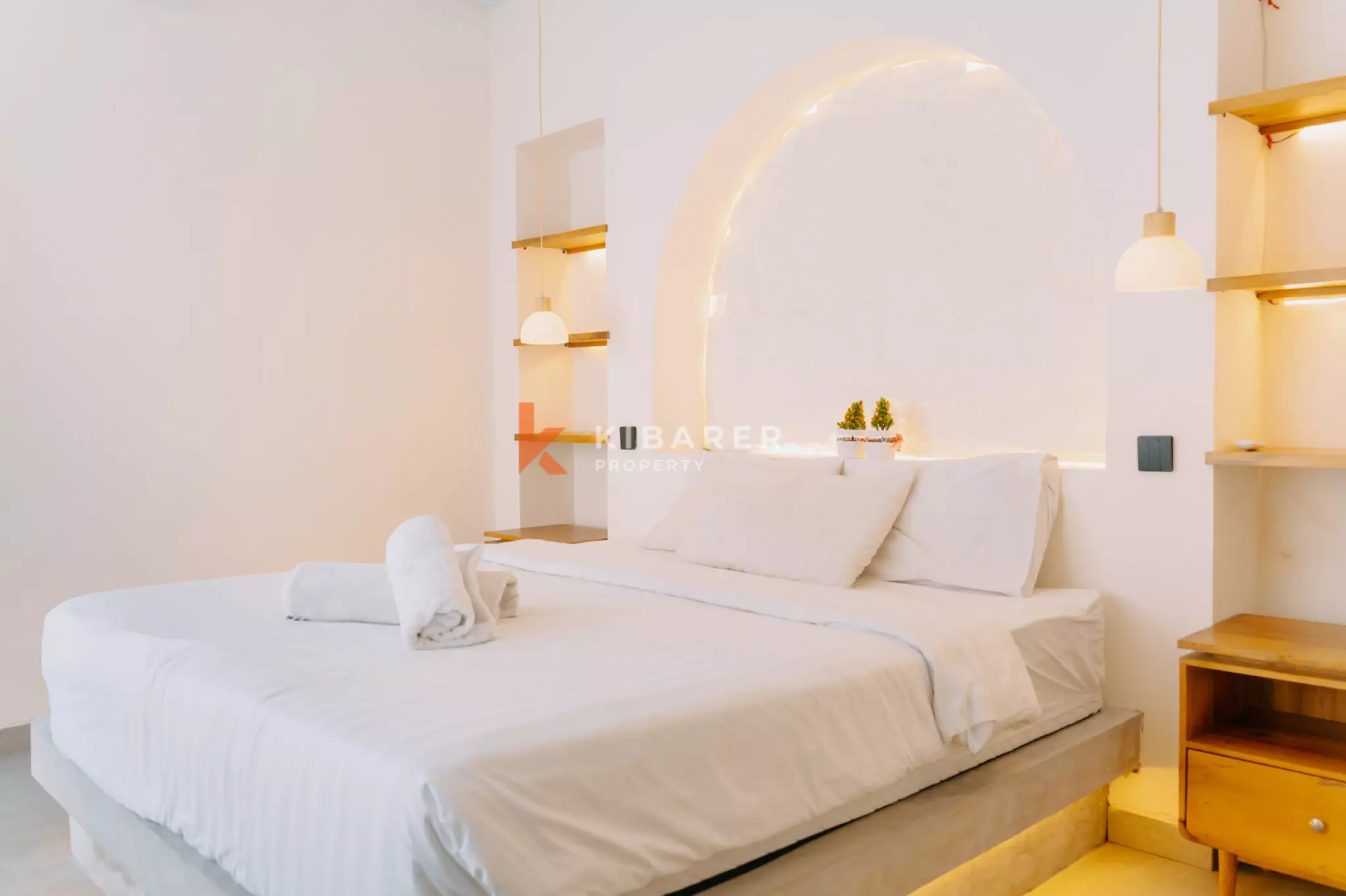 Modern Two Bedroom Villa Situated in Babakan Area — image 10