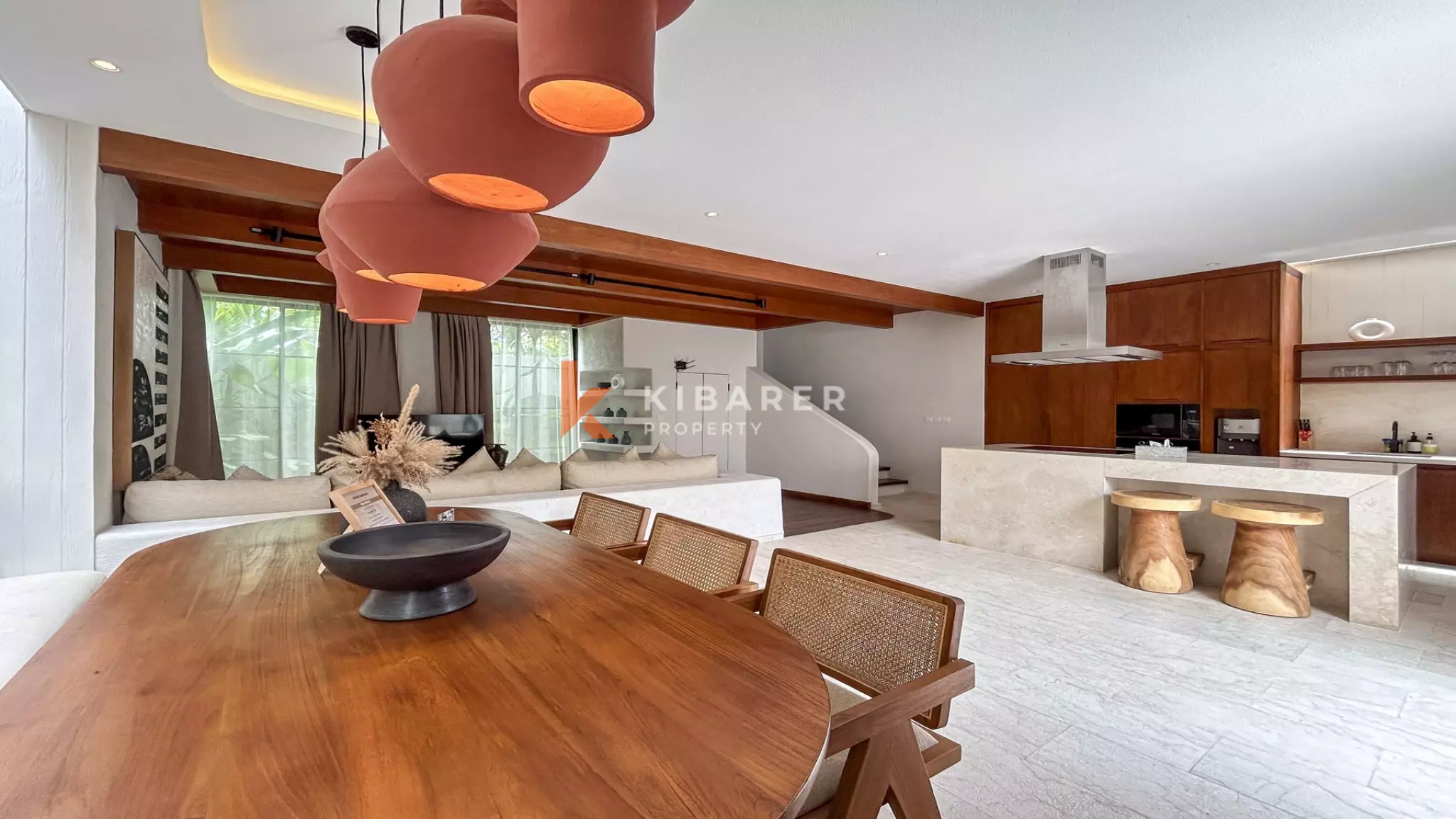 Luxury Chic Two-Bedroom Enclosed Living Villa in Canggu — image 10