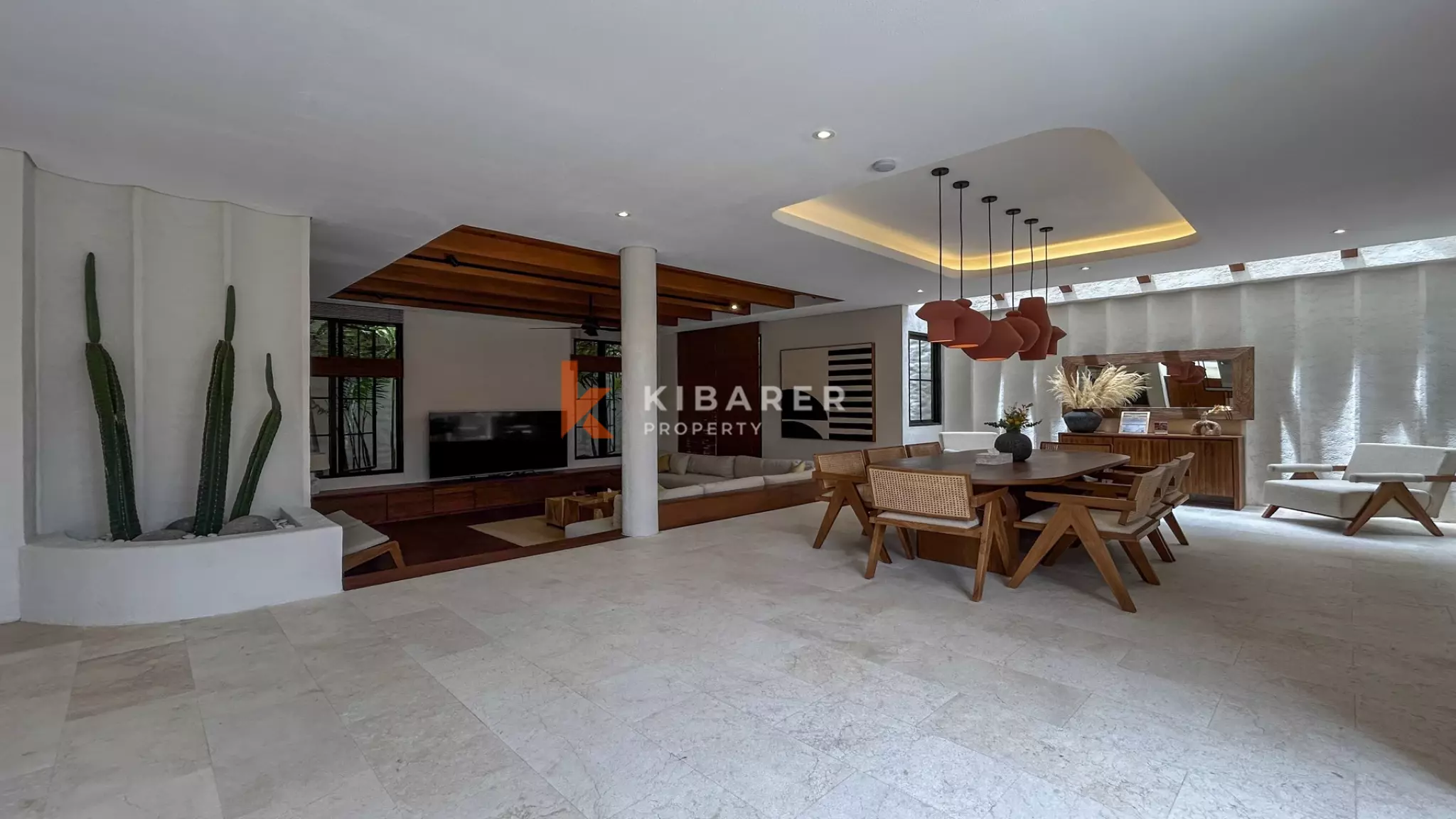 Luxury Chic Three-Bedroom Enclosed Living Villa in Canggu — image 5