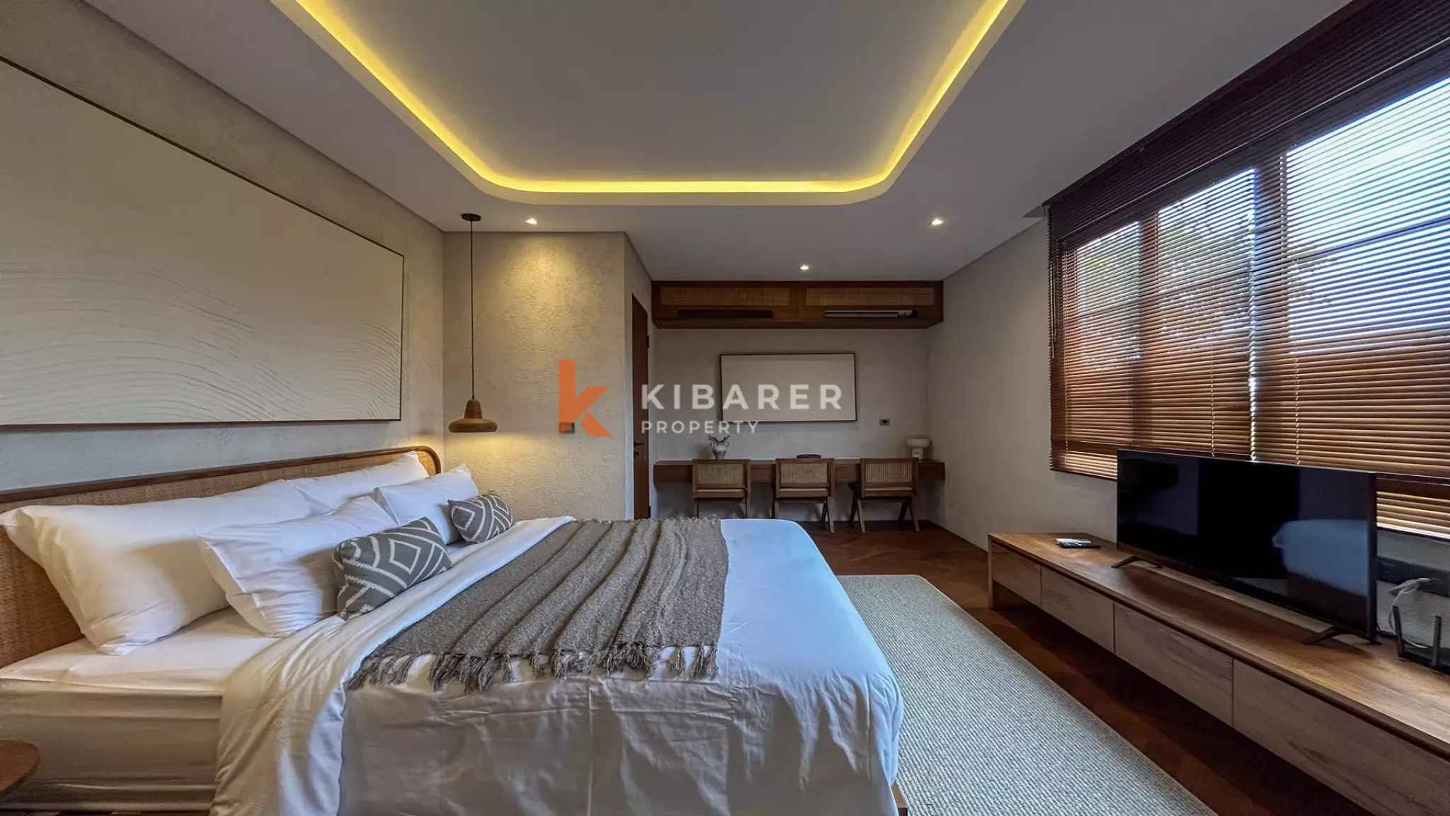 Luxury Chic Three-Bedroom Enclosed Living Villa in Canggu — image 13