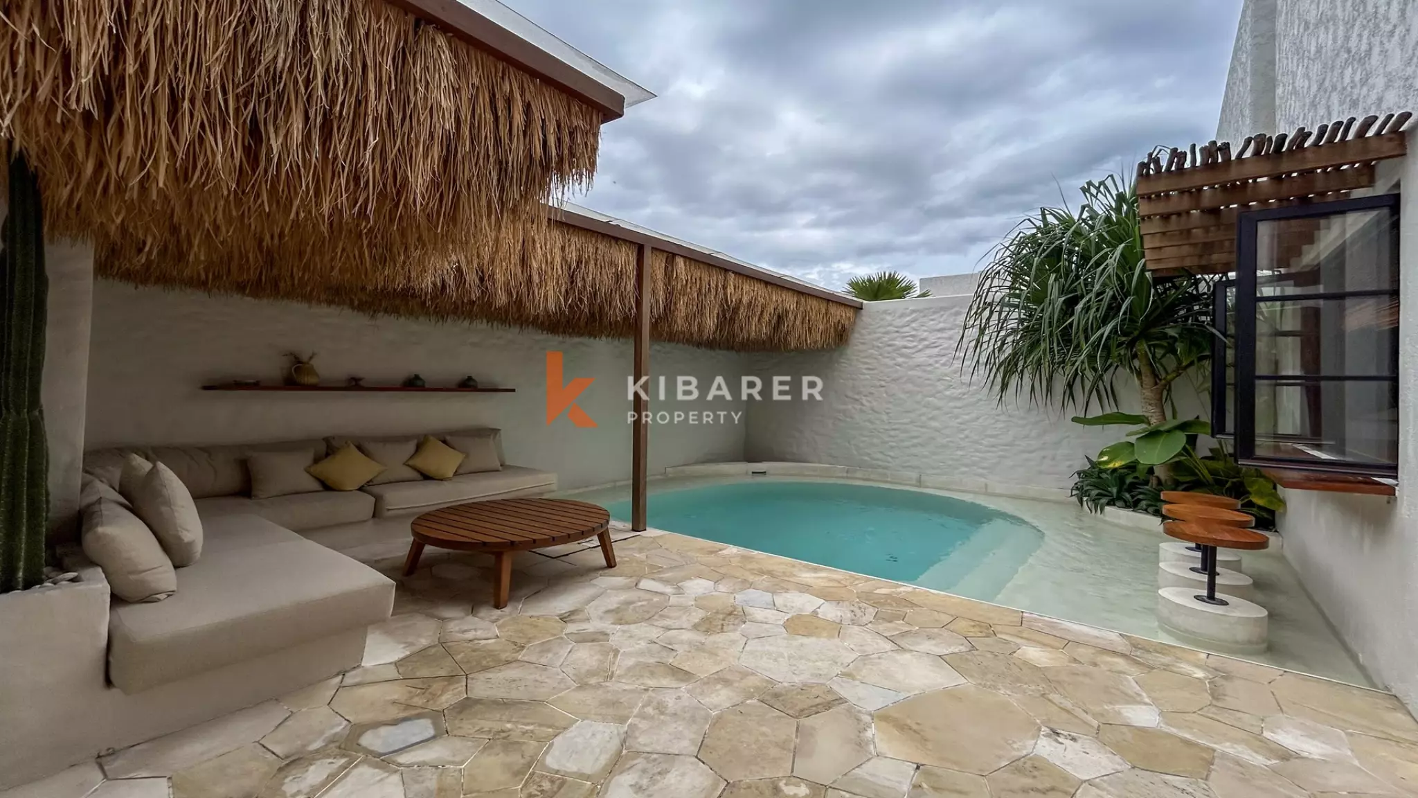 Luxury Chic Three-Bedroom Enclosed Living Villa in Canggu