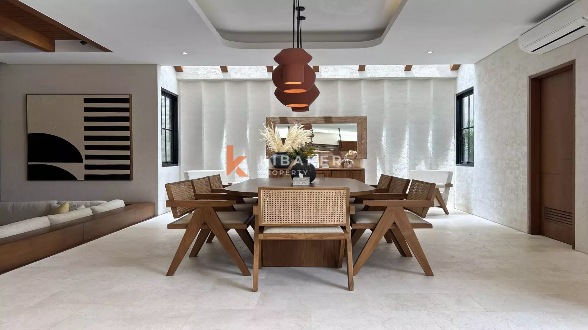 Luxury Chic Three-Bedroom Enclosed Living Villa in Canggu — image 7