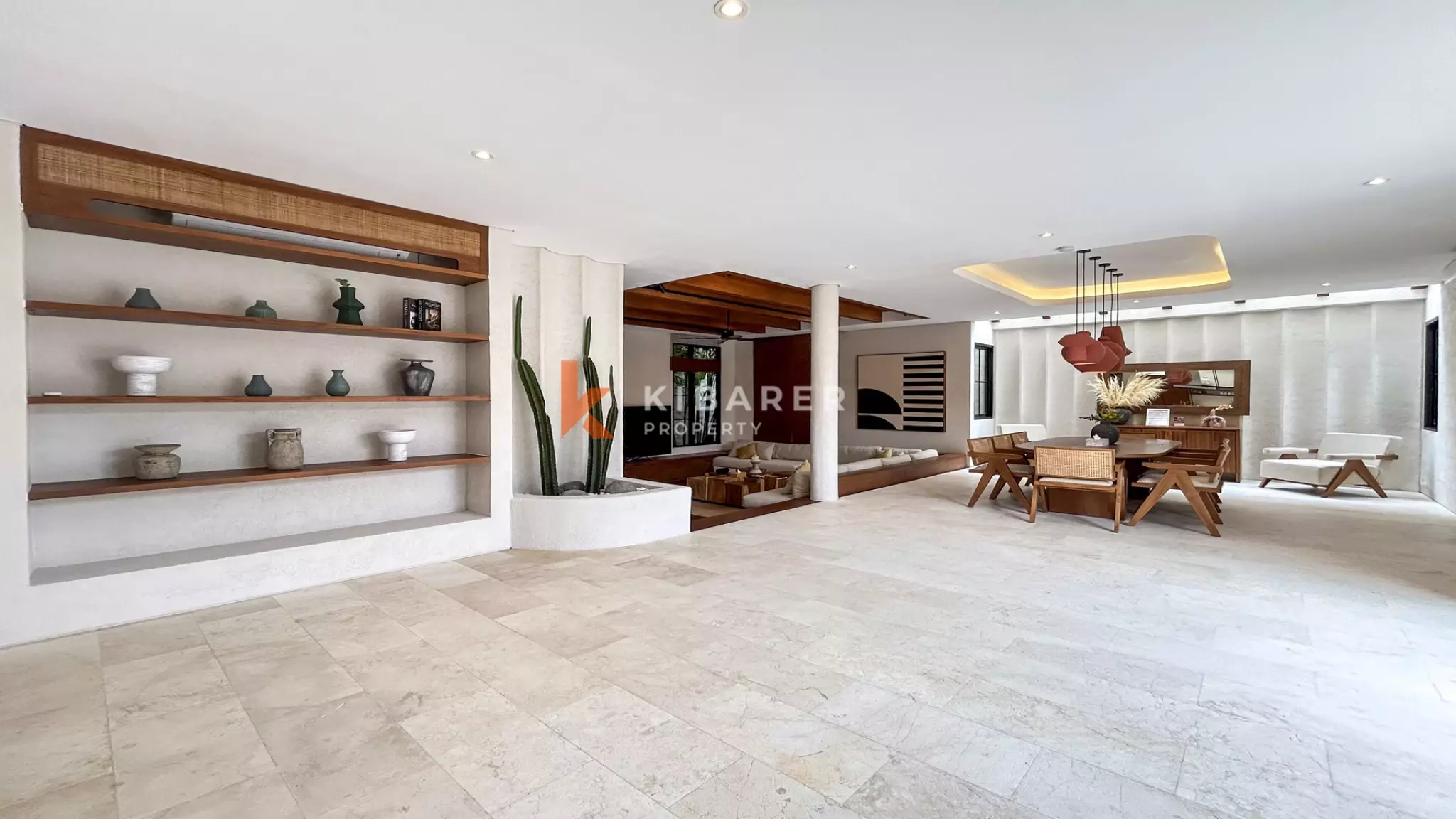 Luxury Chic Three-Bedroom Enclosed Living Villa in Canggu — image 3