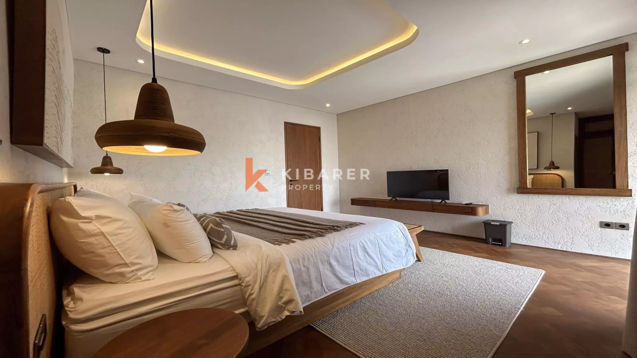 Luxury Chic Three-Bedroom Enclosed Living Villa in Canggu — image 19