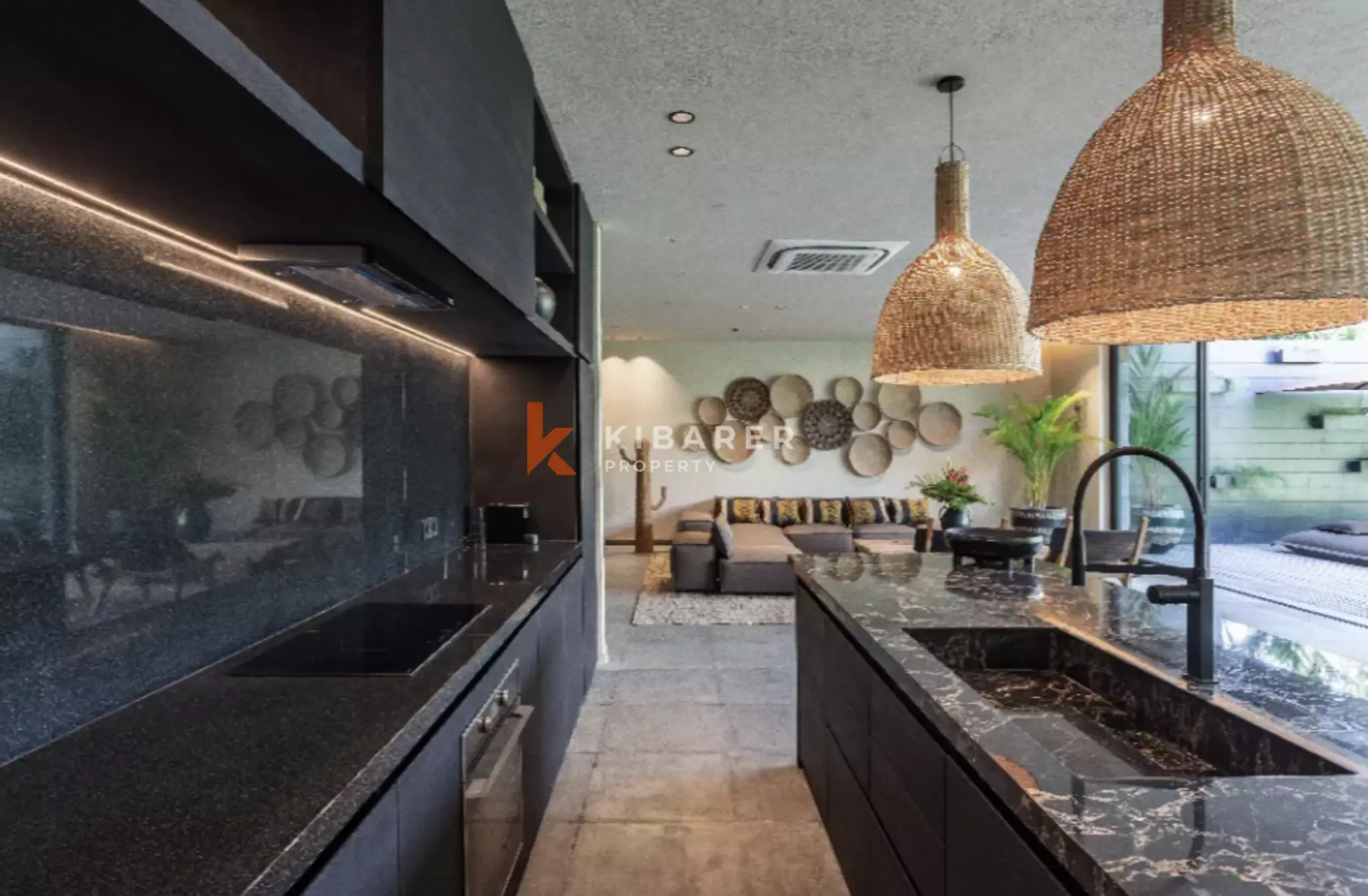 Unique Four-Bedroom Villa in Berawa Offering Diverse Lifestyles — image 4