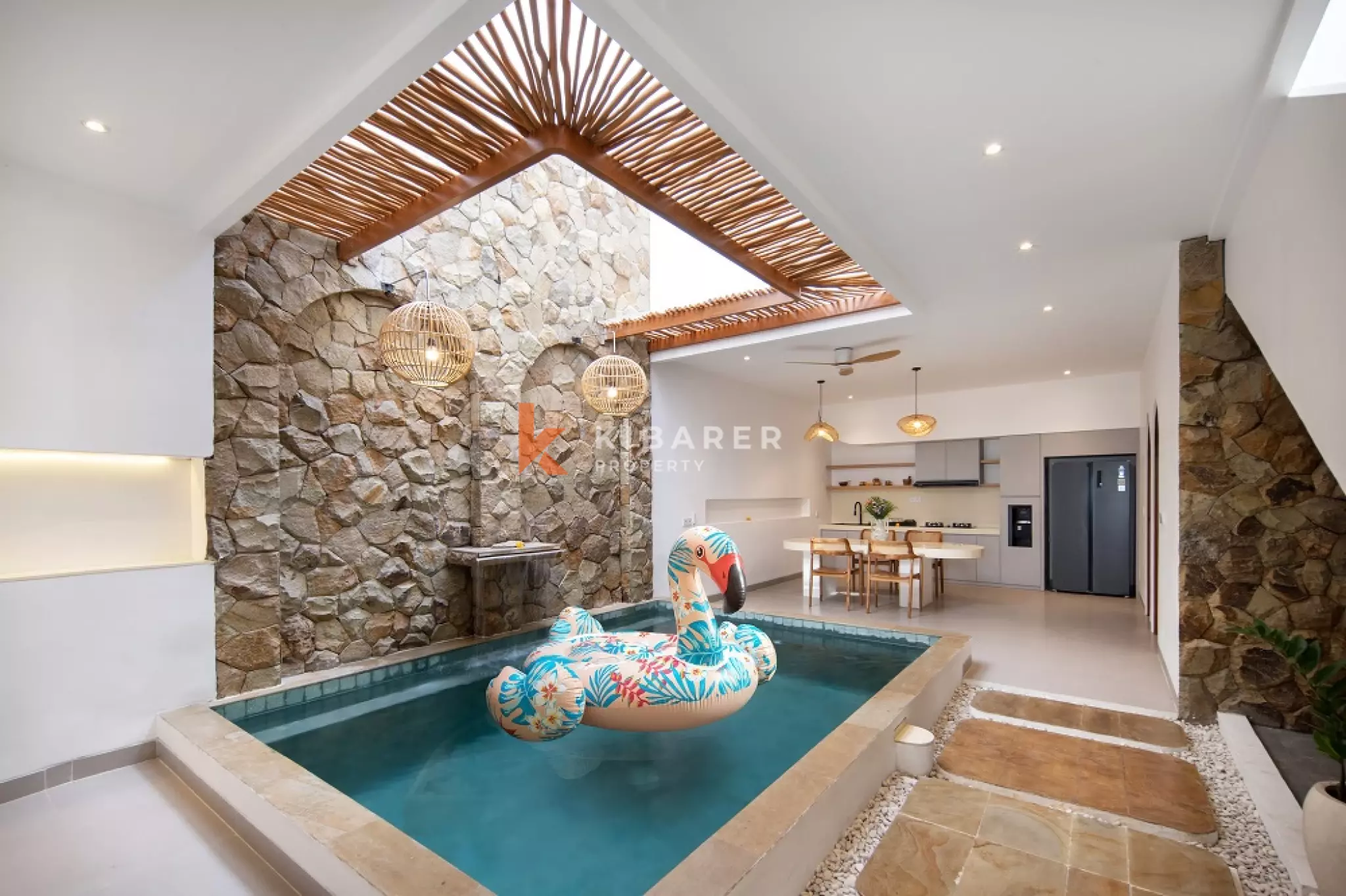 Chic Indoor Pool Two-Bedrooms Villa in Berawa