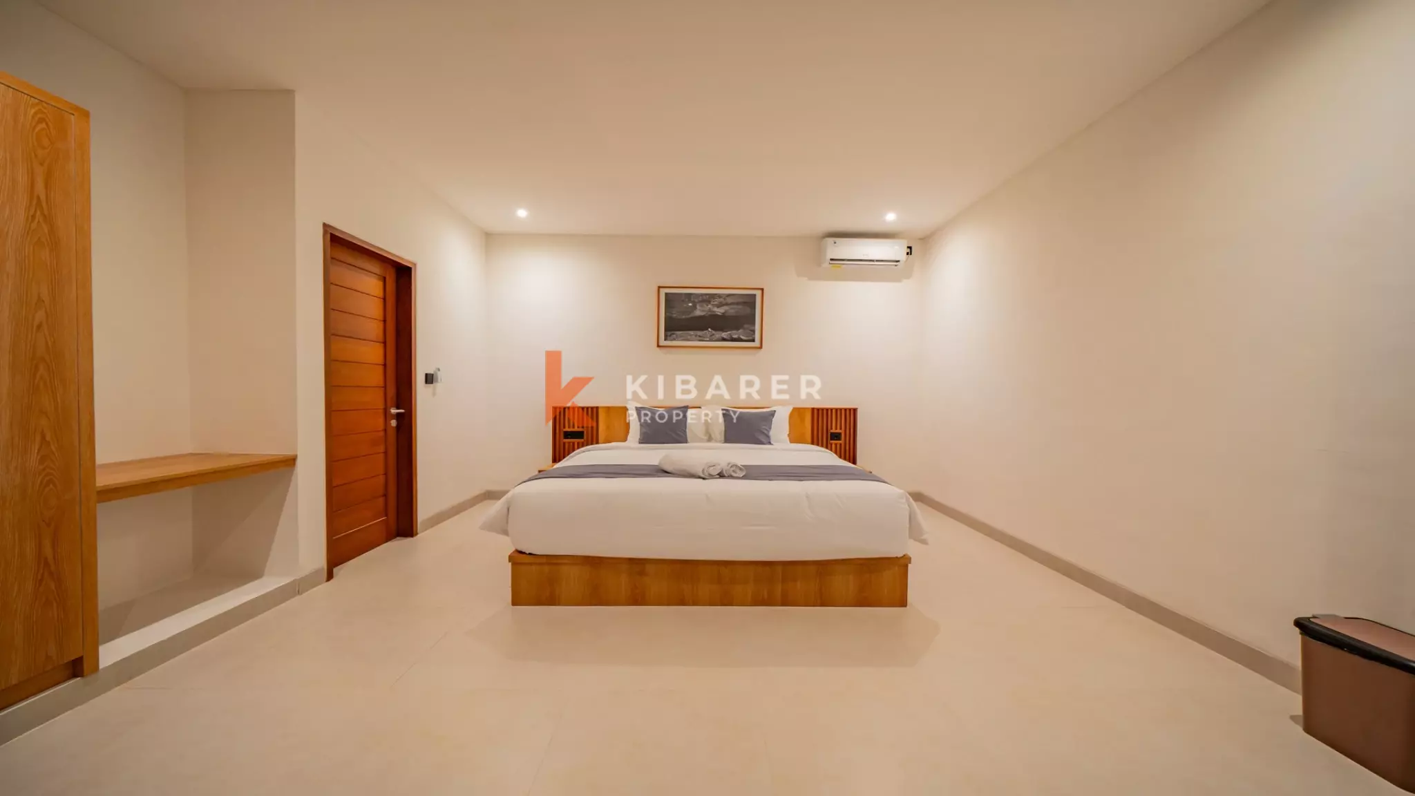 Charming Three-Bedroom Tropical Villa with Enclosed Living Concept in Canggu — image 19