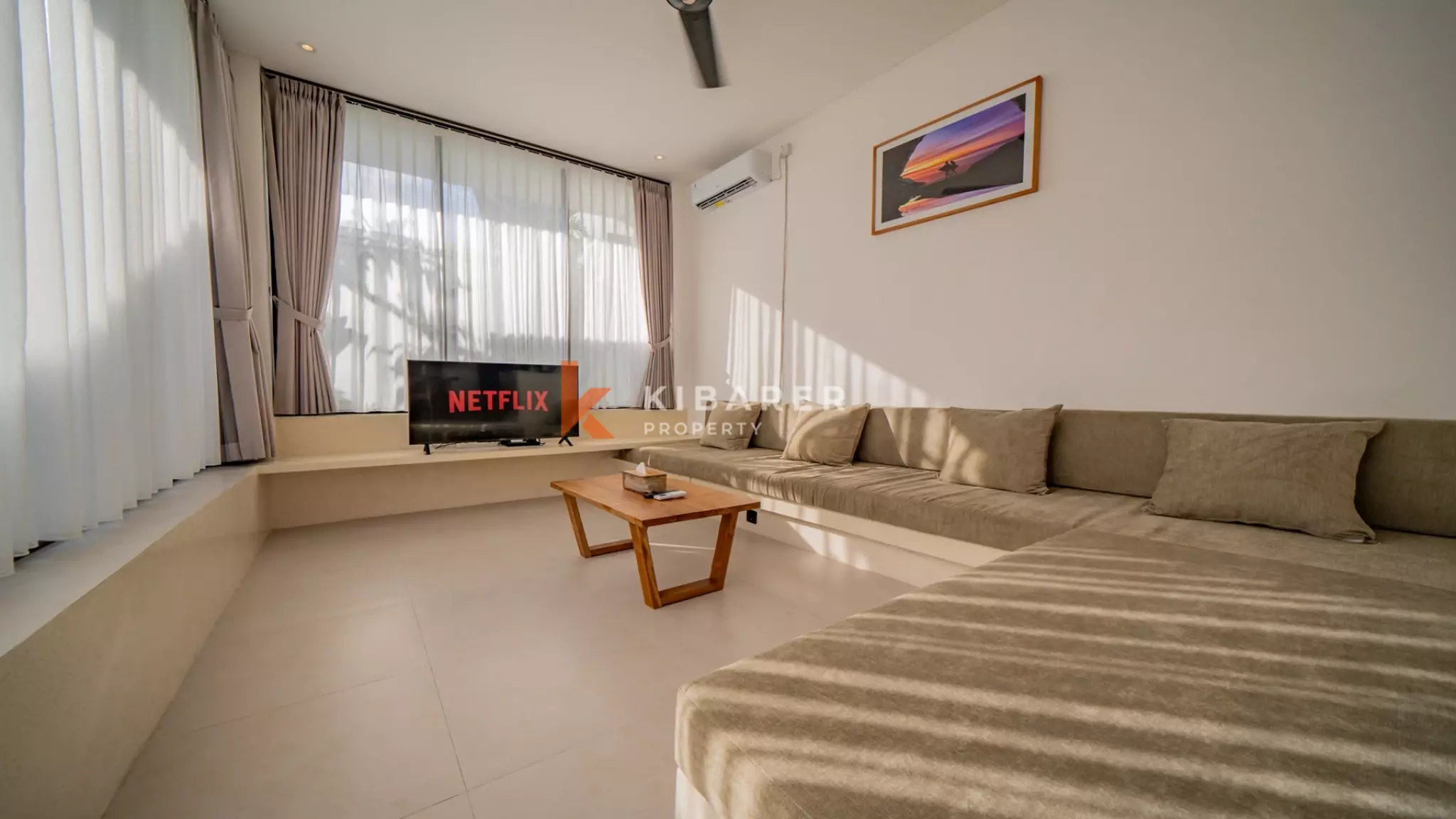 Charming Three-Bedroom Tropical Villa with Enclosed Living Concept in Canggu — image 12