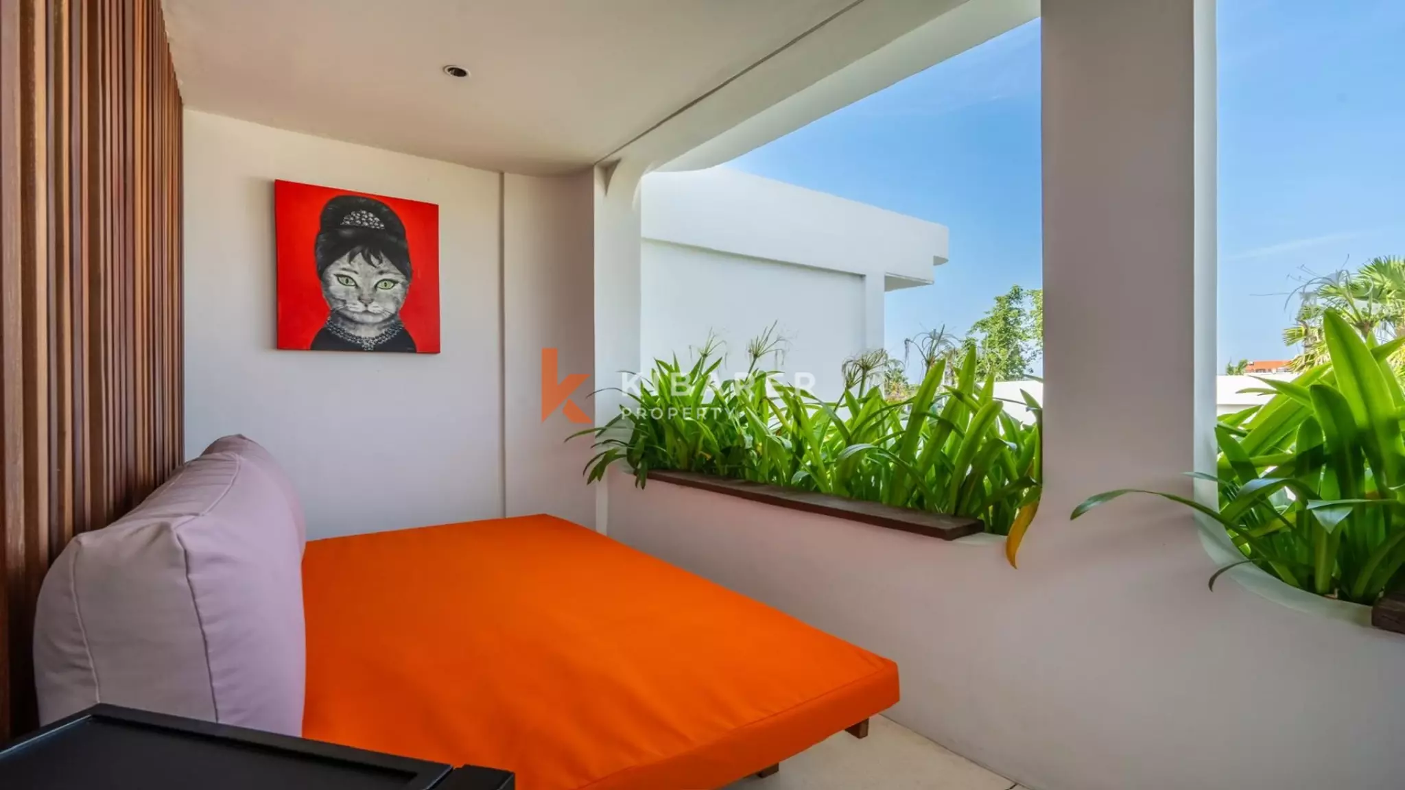 Stylish Enclosed Three-Bedroom Villa with Rooftop in Prime Berawa — image 9