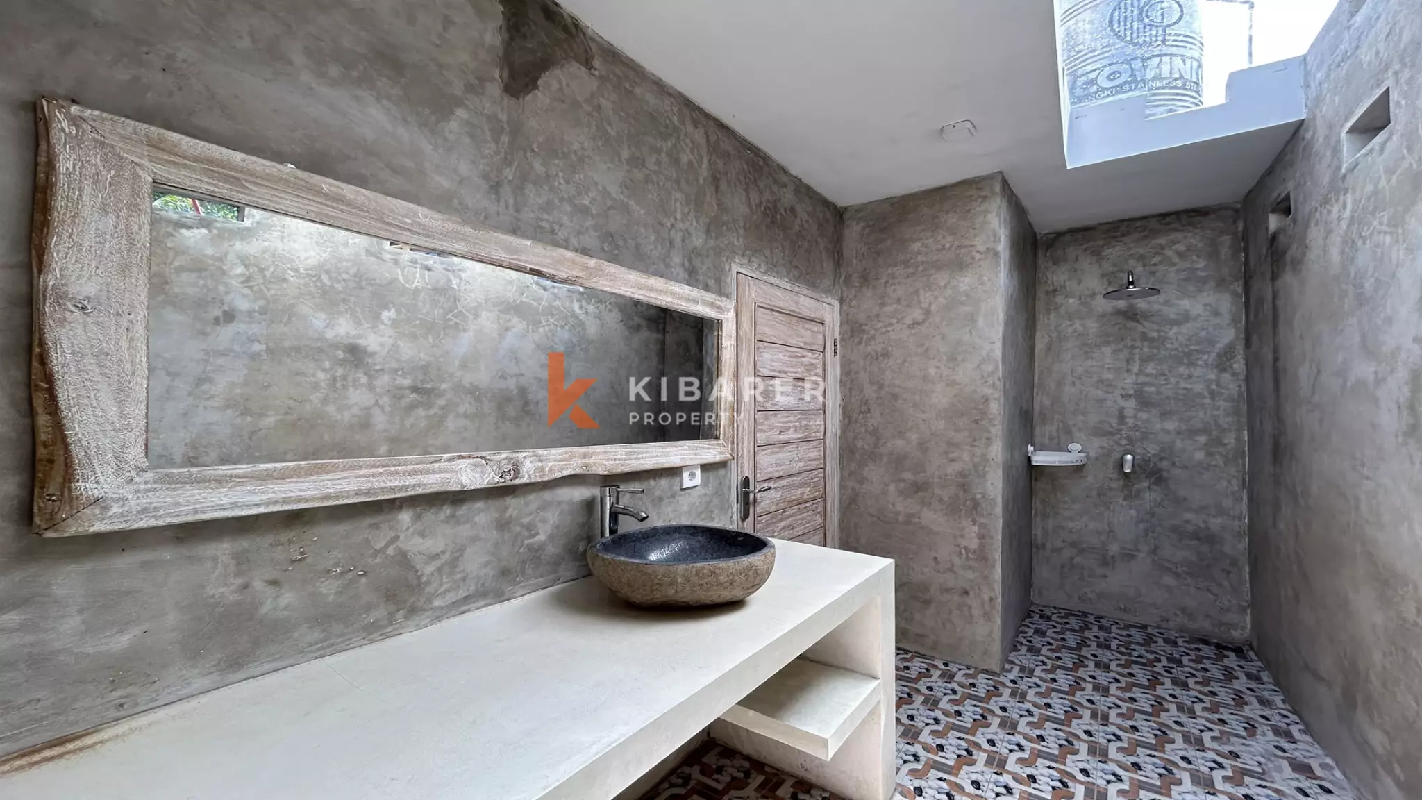 Comfortable Enclosed-Living Two-Bedroom Villa in Canggu — image 16