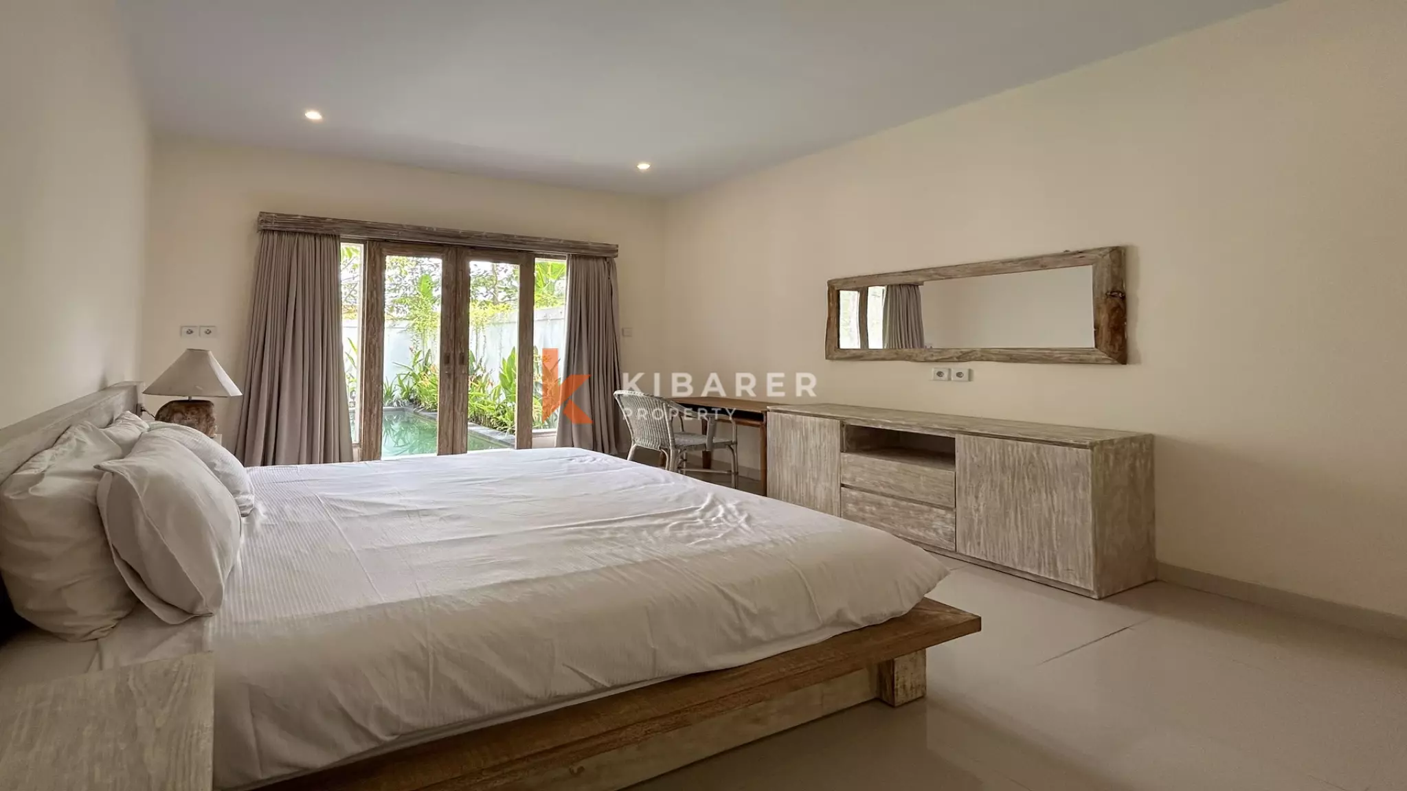 Comfortable Enclosed-Living Two-Bedroom Villa in Canggu — image 12