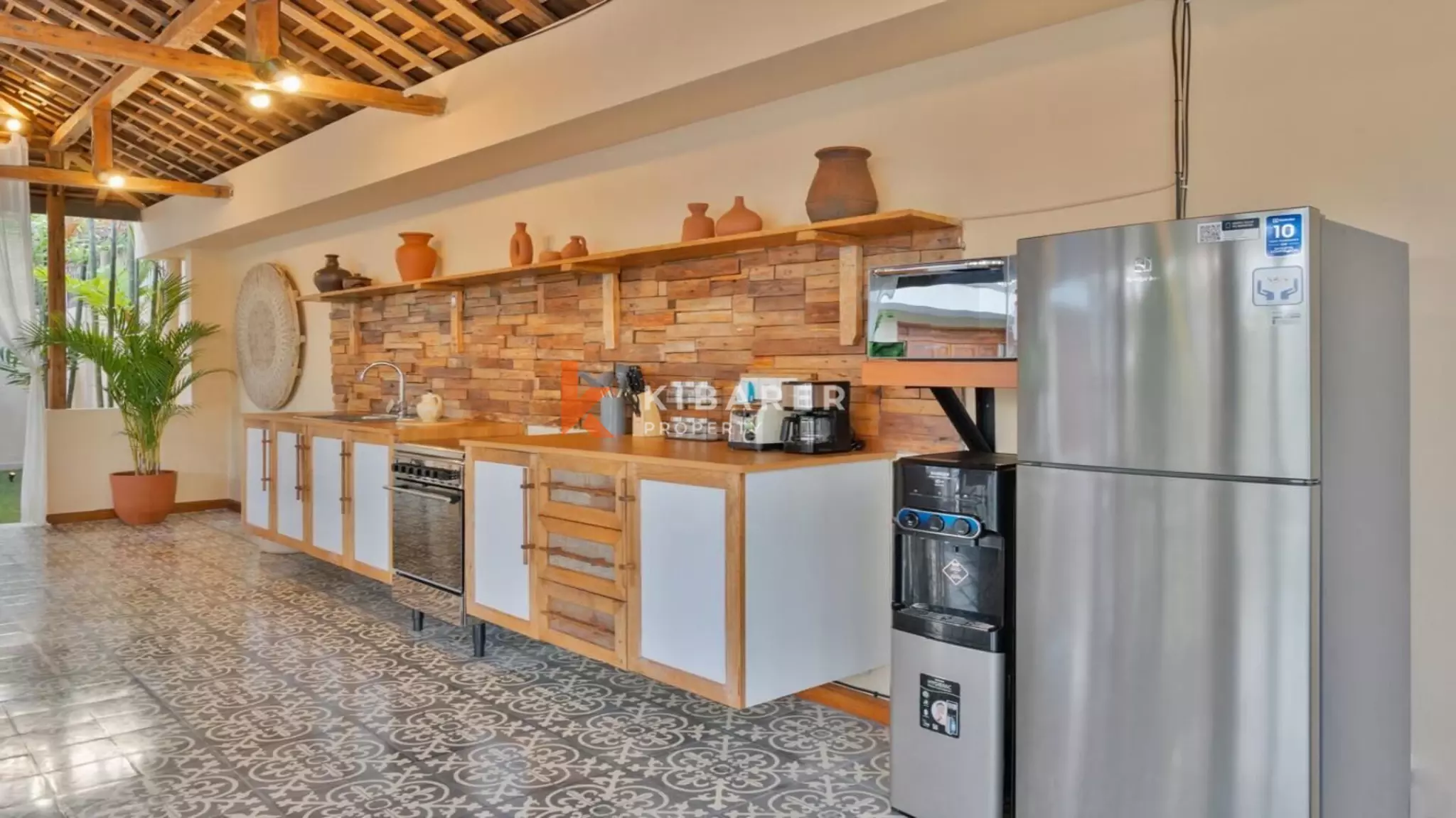 Serene Moroccan-Influenced Two-Bedroom Open Living Villa in Prime Batu Belig — image 9