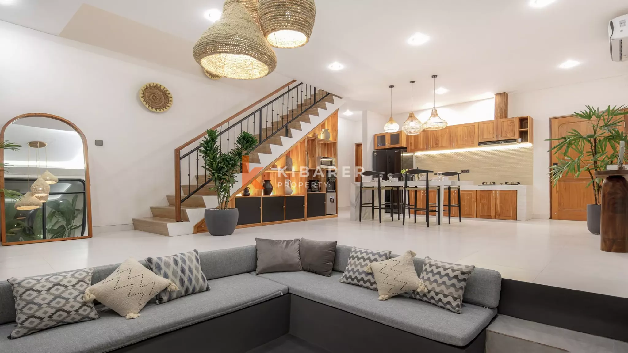 Minimalist Modern Two-Bedroom Villa with Sunken Living Room in Berawa — image 12