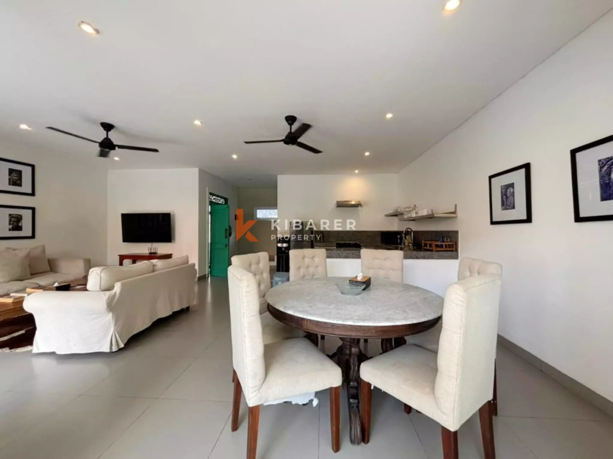 Modern Enclosed Villa Retreat in Canggu — image 5