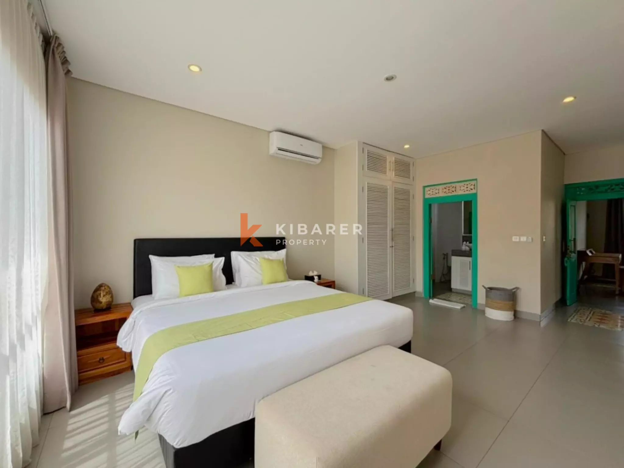 Modern Enclosed Villa Retreat in Canggu — image 19