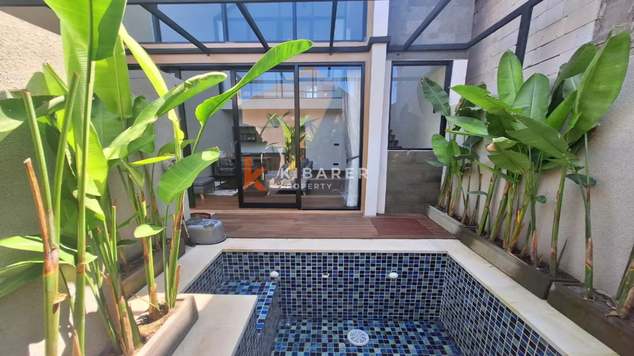 Stylish Two-Bedroom Mezzanine Villa with Plunge Pool in Prime Ungasan Location — image 4