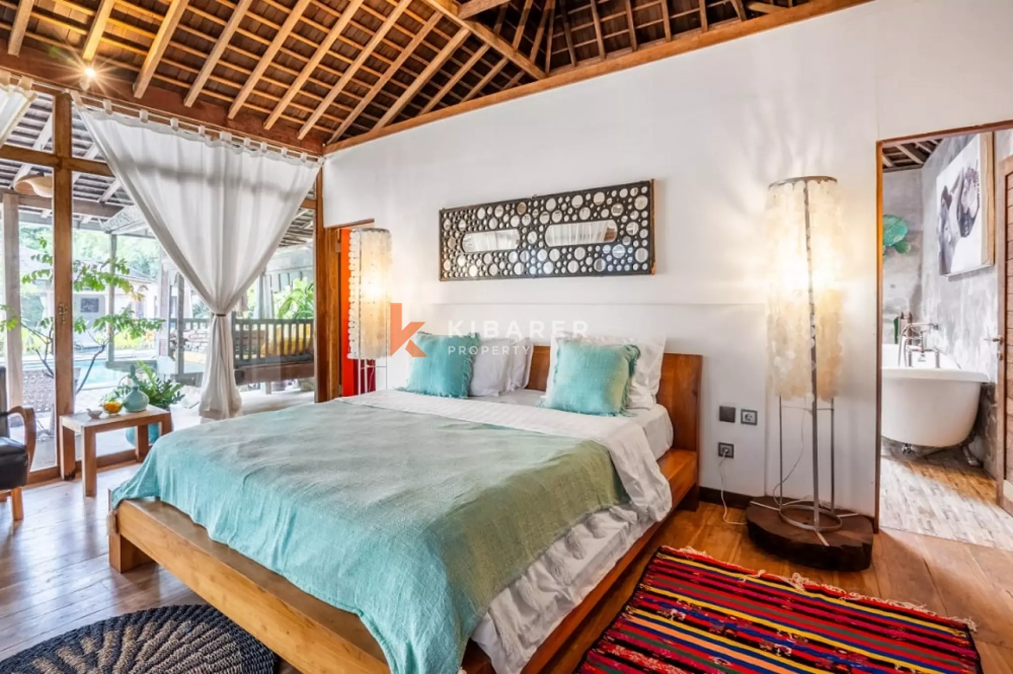 Grand Joglo Five-Bedrooms Open Living Villa in Canggu — image 6
