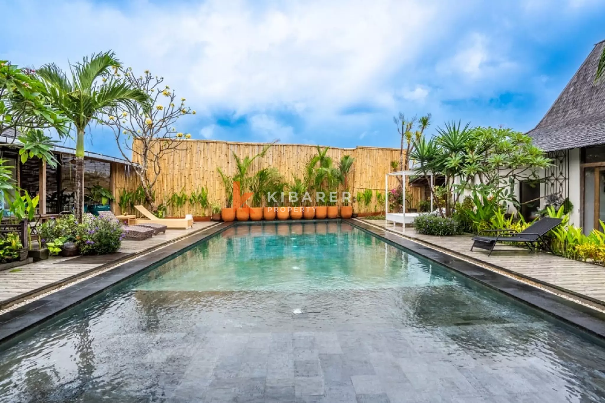 Grand Joglo Five-Bedrooms Open Living Villa in Canggu — image 9