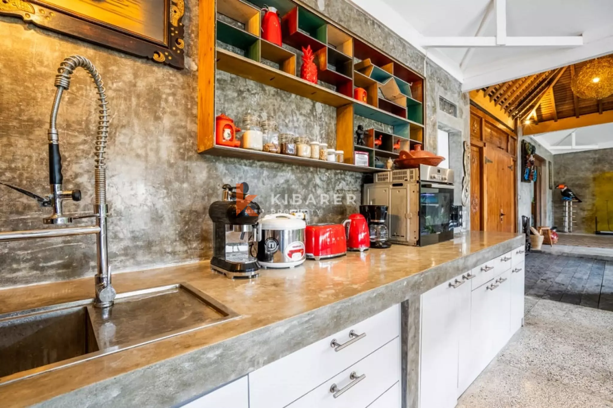 Grand Joglo Five-Bedrooms Open Living Villa in Canggu — image 12