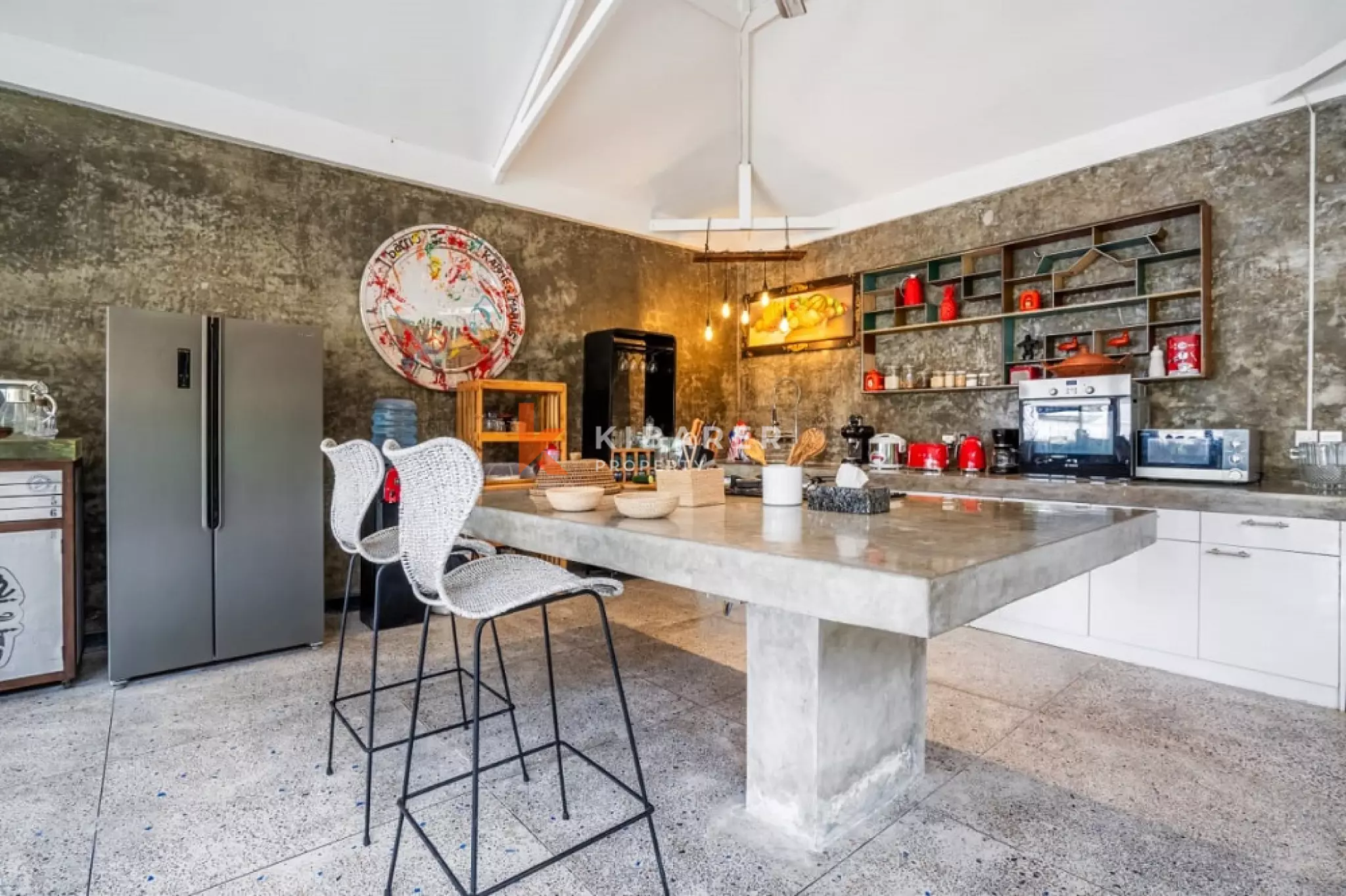 Grand Joglo Five-Bedrooms Open Living Villa in Canggu — image 13