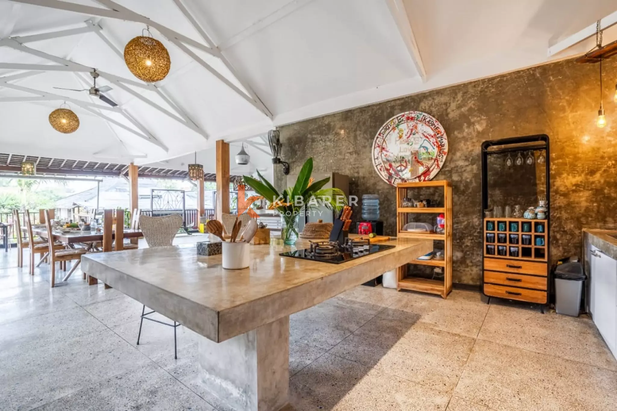 Grand Joglo Five-Bedrooms Open Living Villa in Canggu — image 4