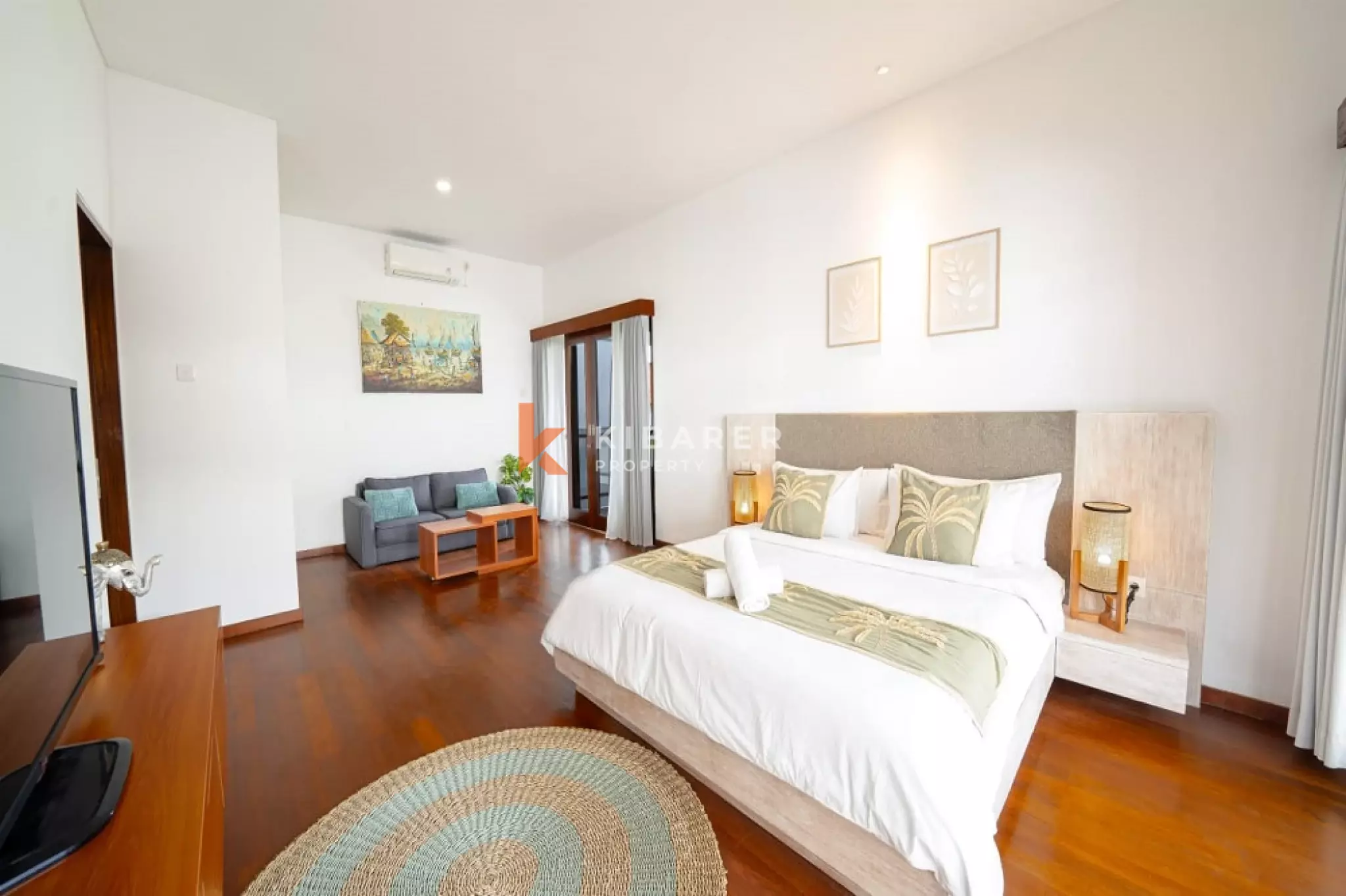 Luxury Living of Three-Bedrooms Villa in Central Berawa — image 7