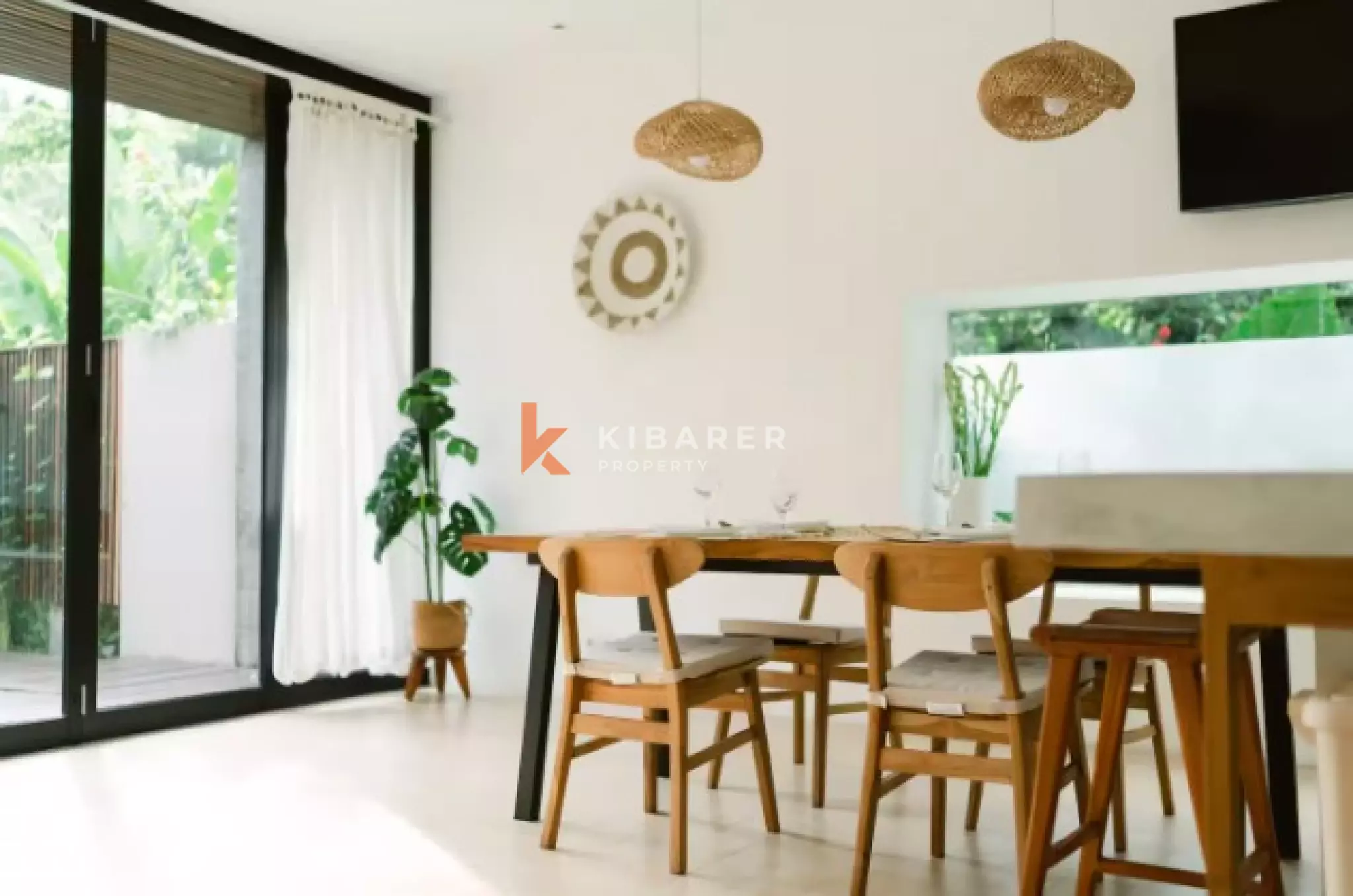 Elegant Four Bedroom Villa in Berawa — image 3