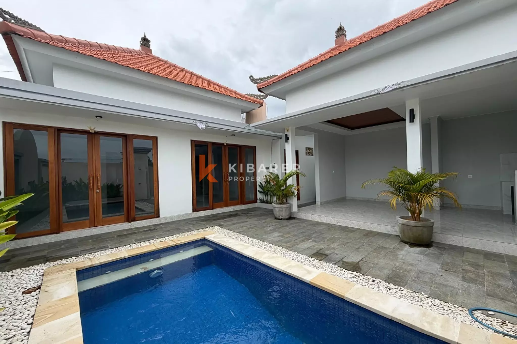 Simple Balinese Two-Bedrooms Open Living Between Berawa-Canggu — image 1