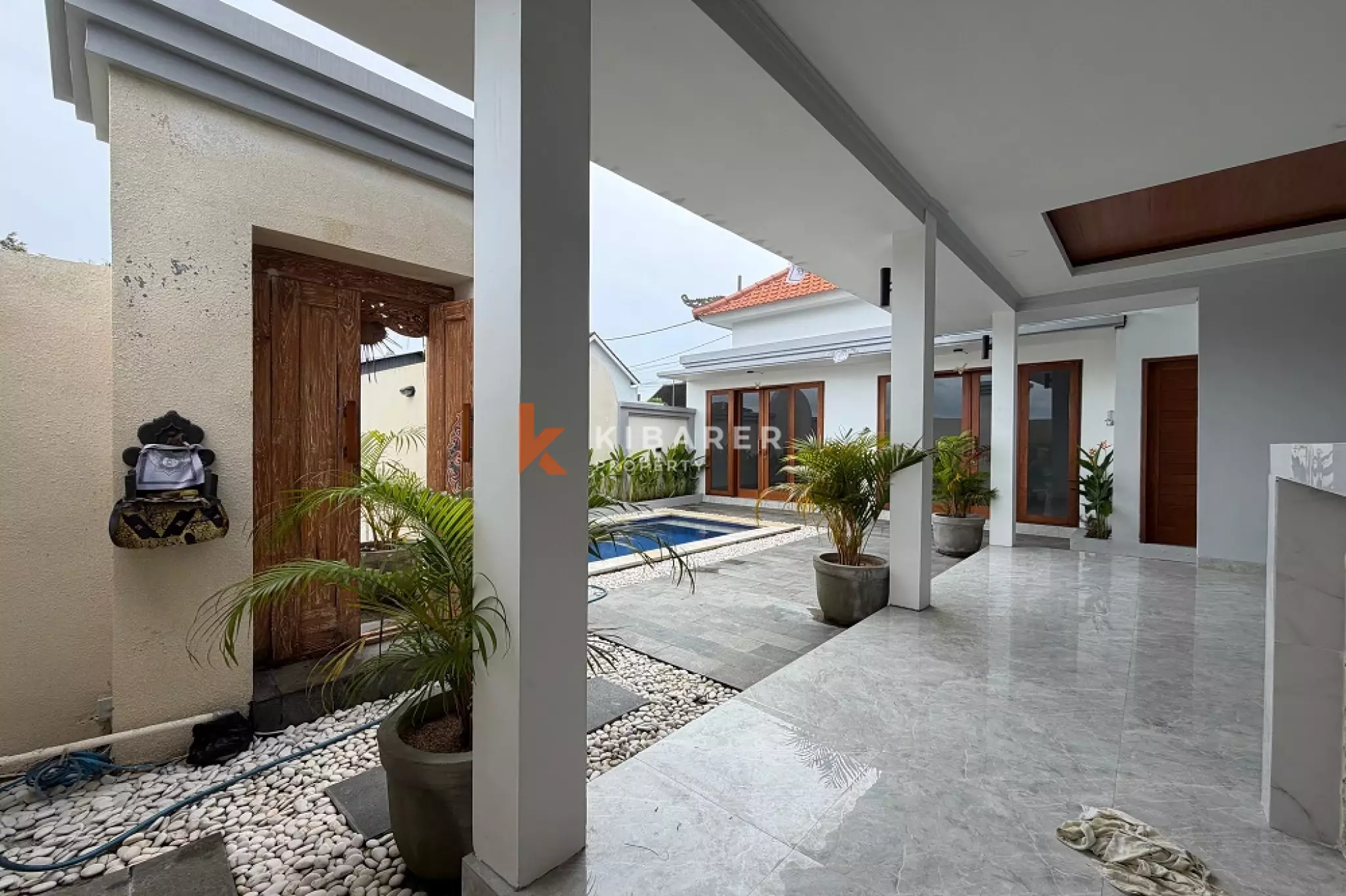 Simple Balinese Two-Bedrooms Open Living Between Berawa-Canggu — image 4