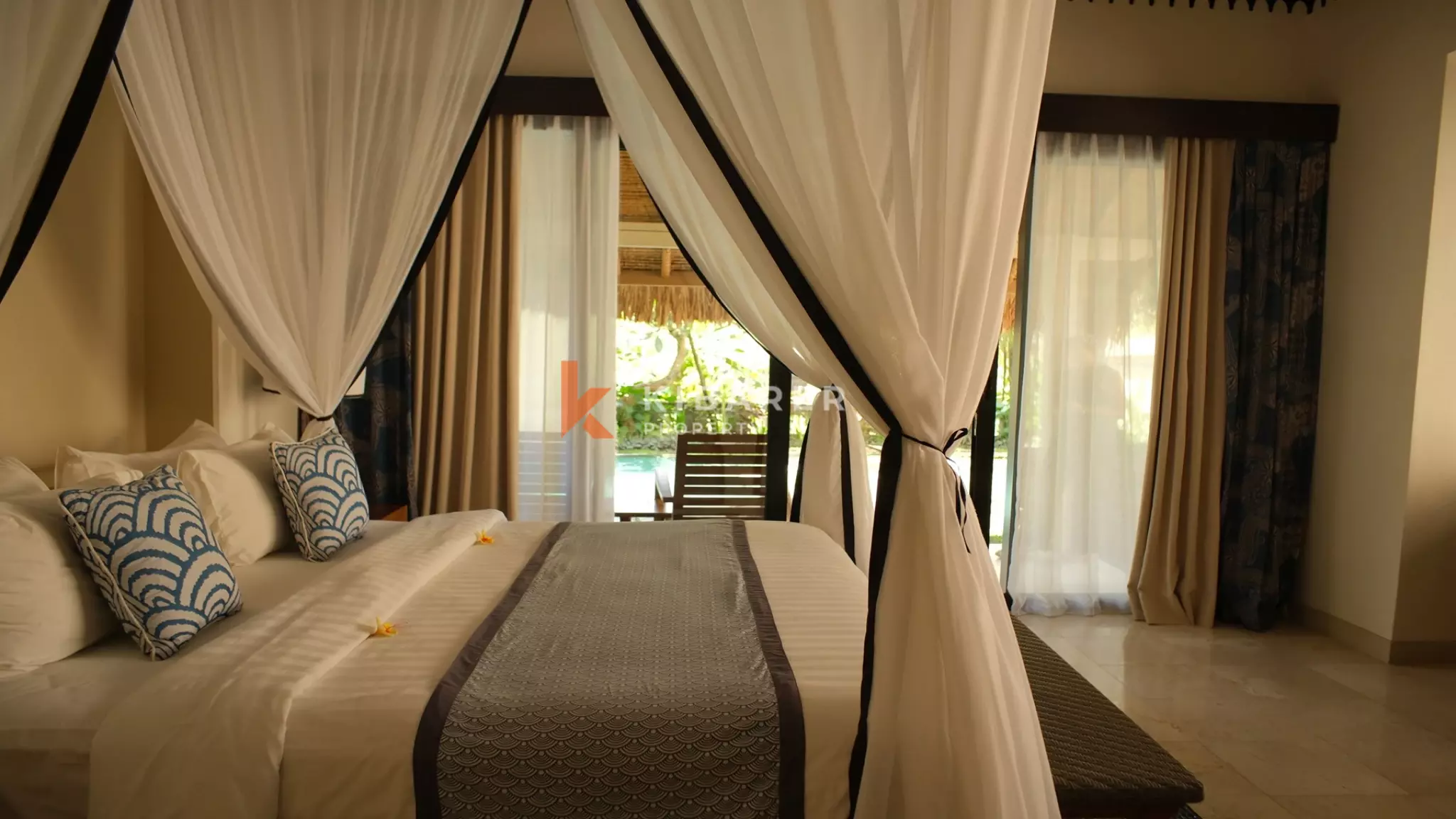 Tropical Haven: Private One-Bedroom Pool Villa in Ubud — image 4