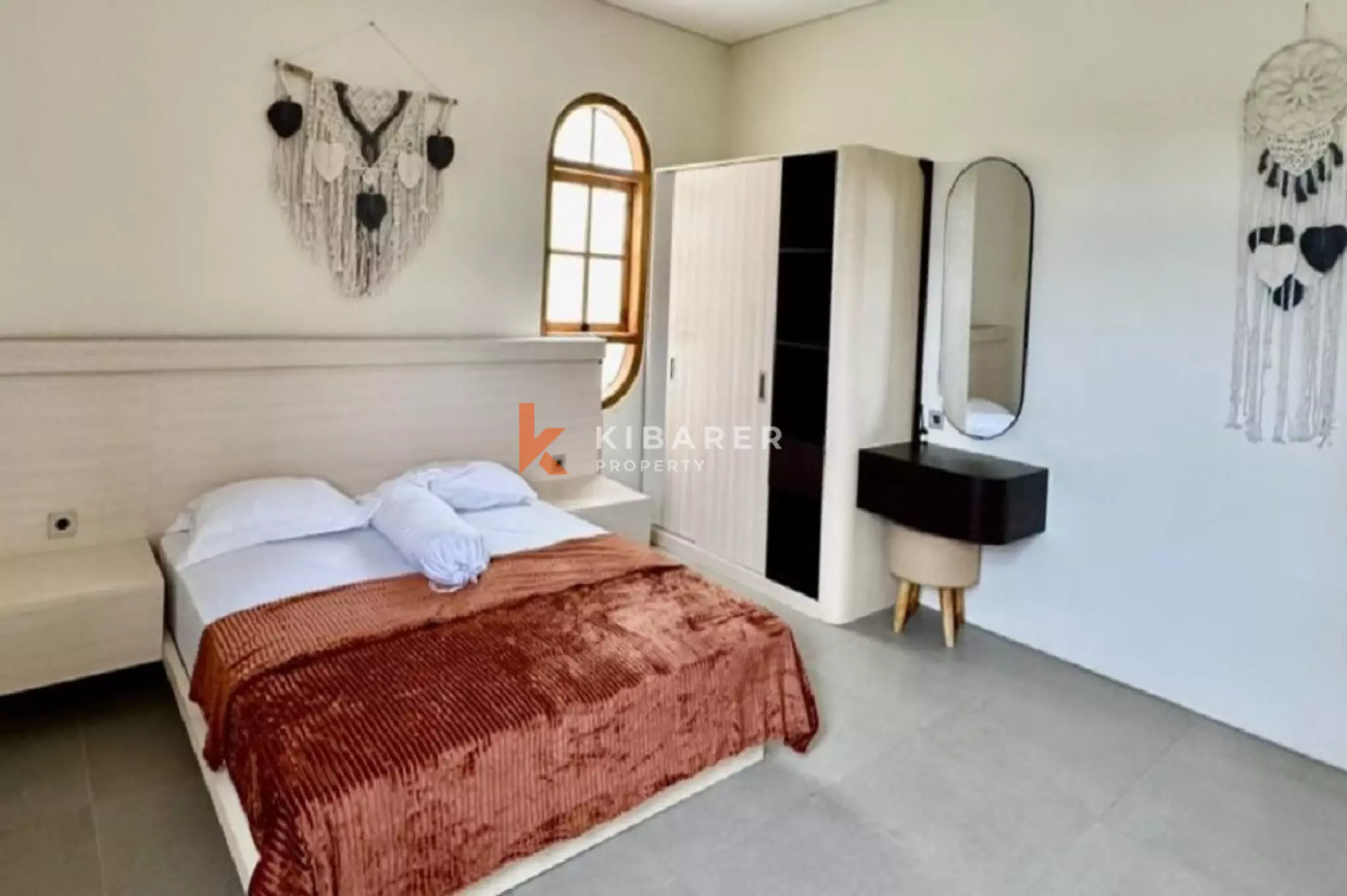 White Stone Three-Bedrooms Open Villa in Nusa Dua — image 12