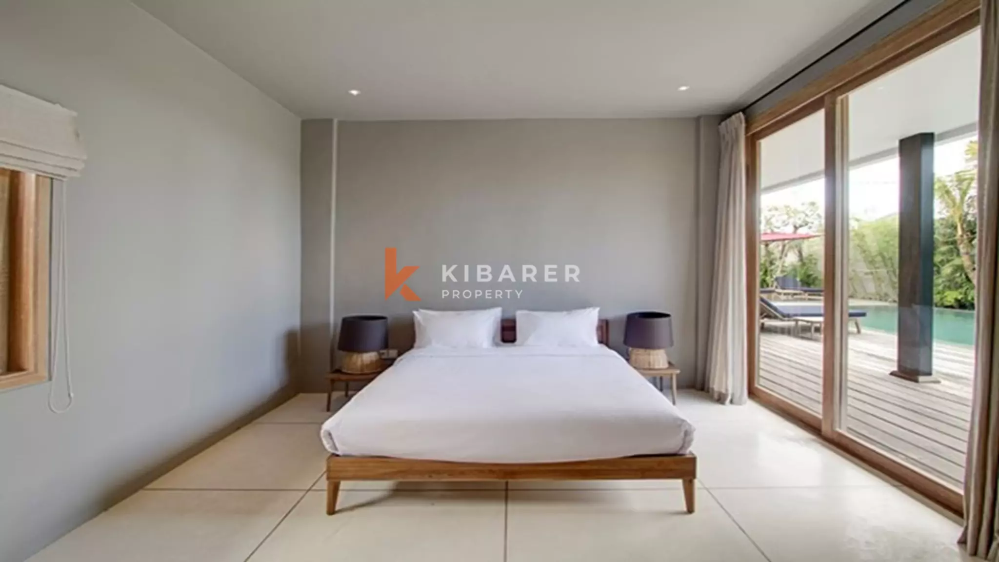 Sophisticated Five-Bedroom Garden Villa for Long-Term Rent in Canggu YRR3751 — image 12