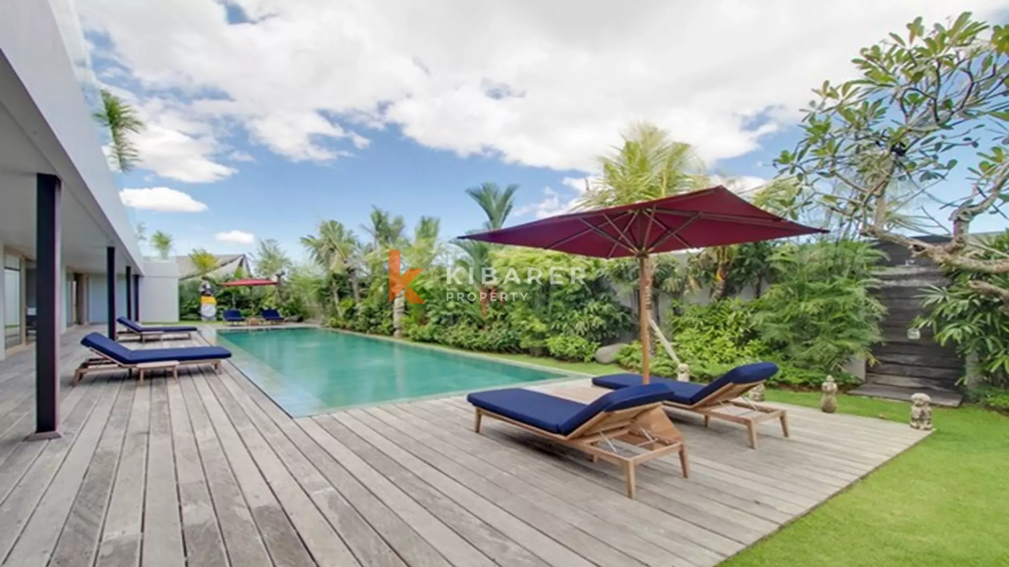 Sophisticated Five-Bedroom Garden Villa for Long-Term Rent in Canggu YRR3751 — image 5