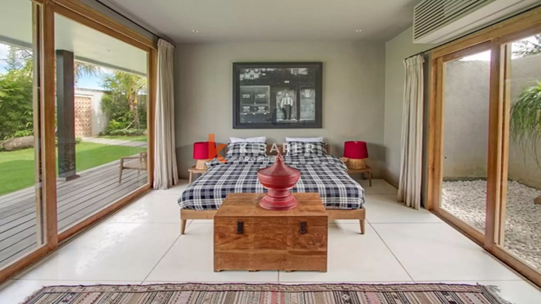 Sophisticated Five-Bedroom Garden Villa for Long-Term Rent in Canggu YRR3751 — image 17
