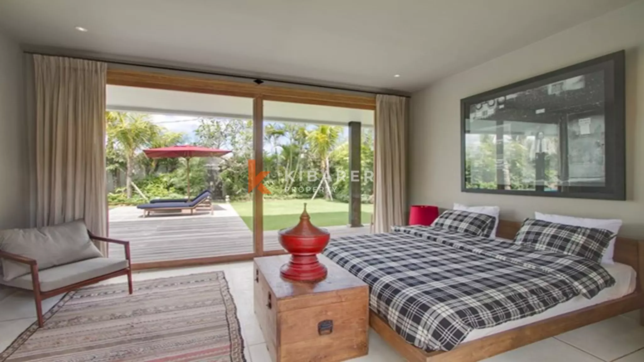 Sophisticated Five-Bedroom Garden Villa for Long-Term Rent in Canggu YRR3751 — image 19