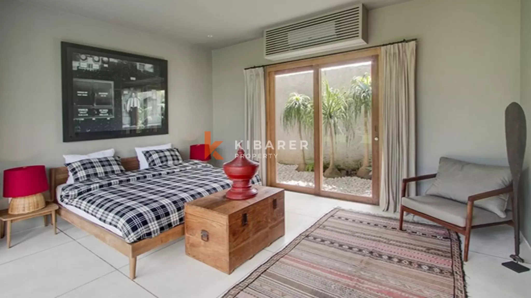 Sophisticated Five-Bedroom Garden Villa for Long-Term Rent in Canggu YRR3751 — image 18