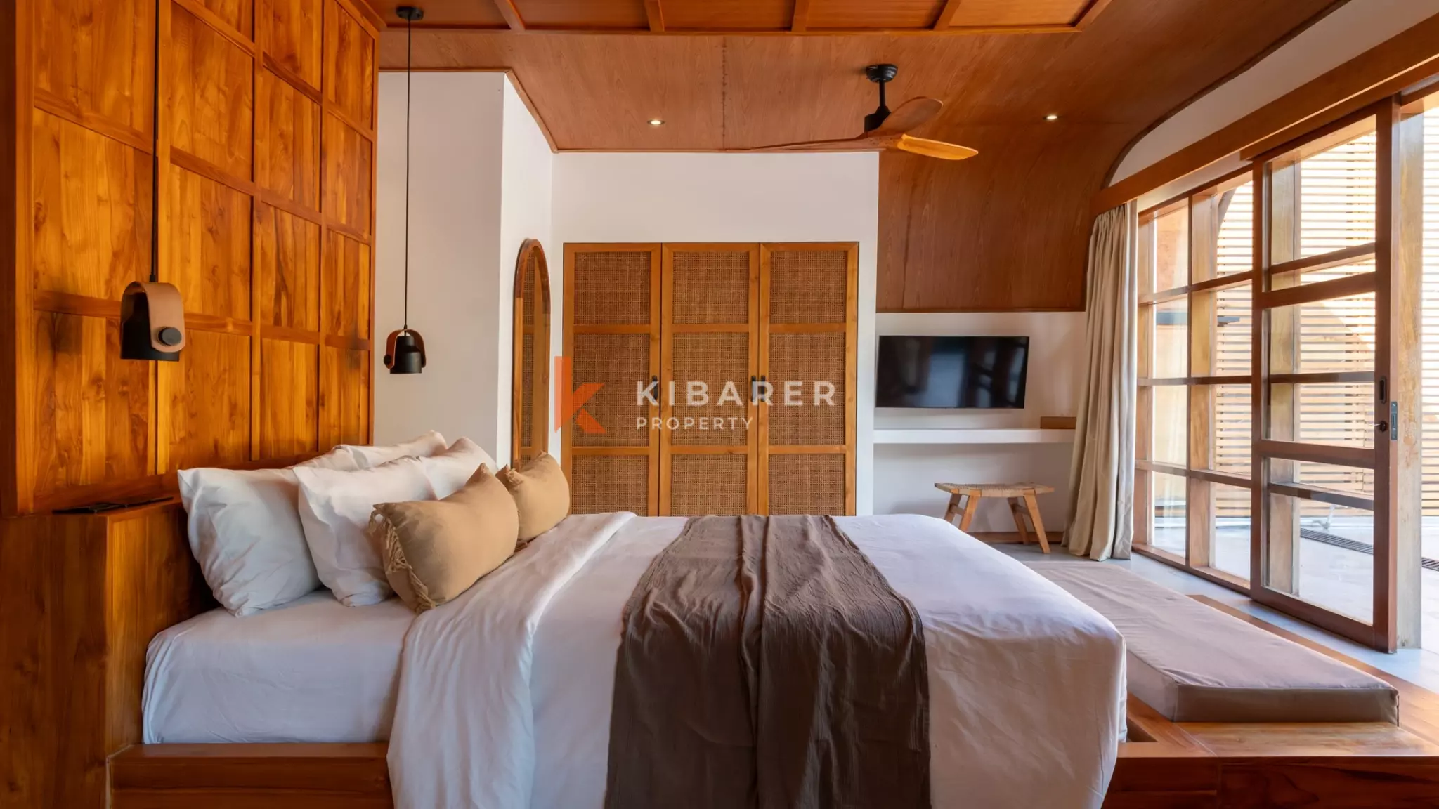 Modern Luxury Four-Bedroom Villa with Private Pool and River View in Pererenan — image 18