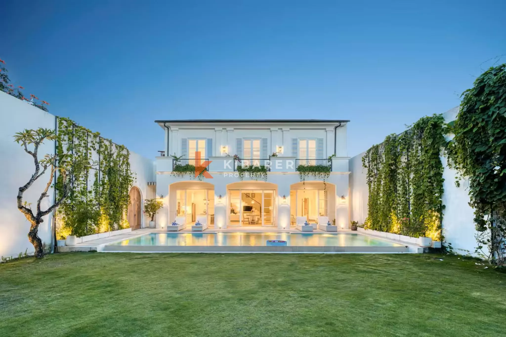 Stunning Four Bedroom Colonial Villa with Ocean View in Berawa