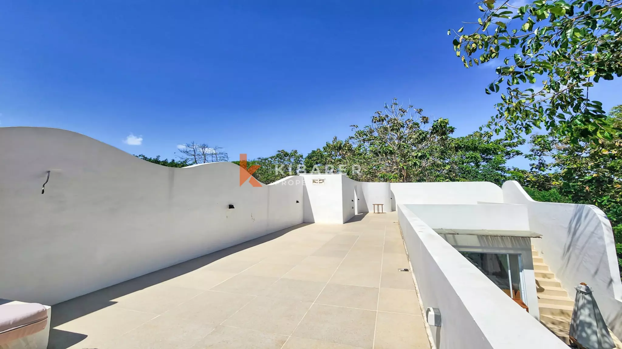 Tropical Hideaway – Elegant Two-Bedroom Villa Near Nyang-Nyang Beach — image 10