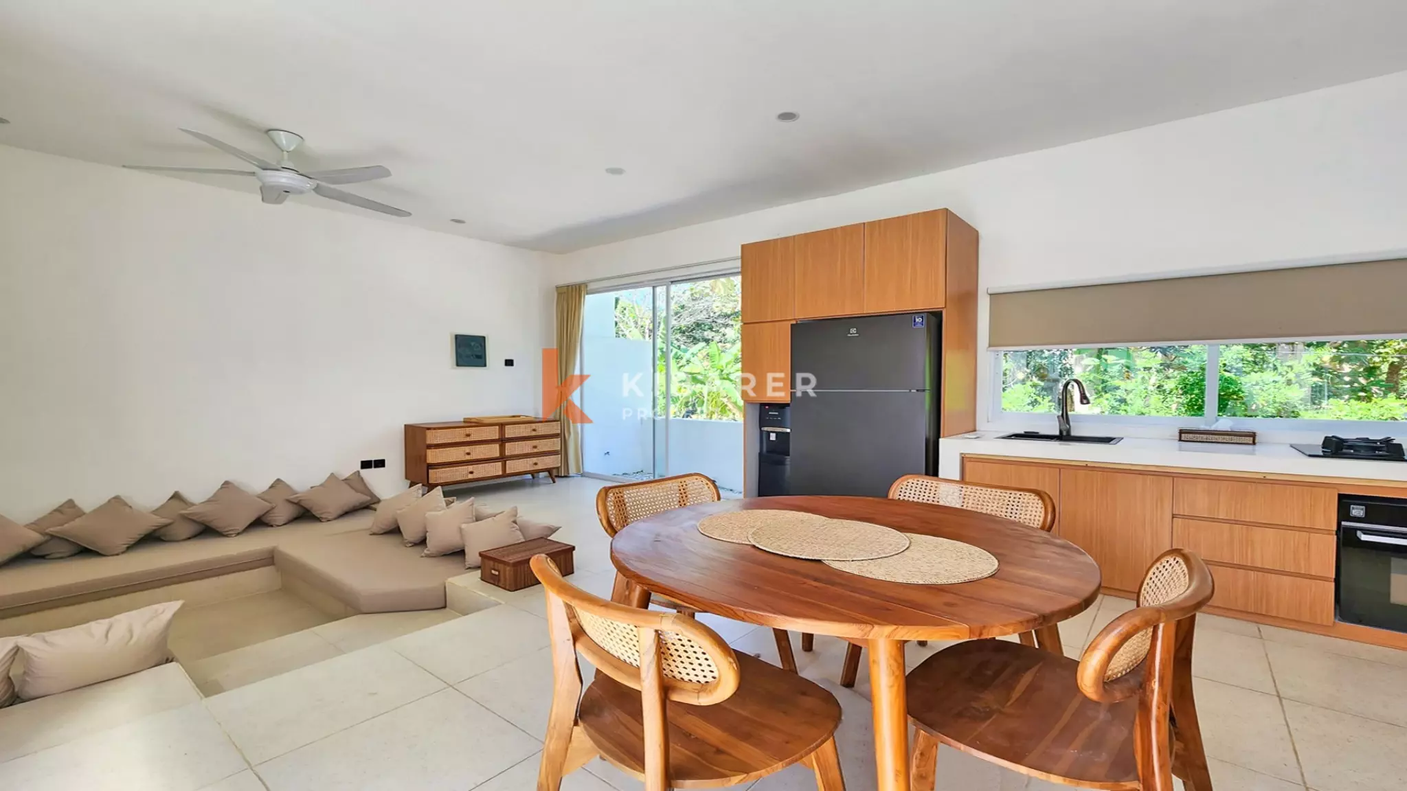 Tropical Hideaway – Elegant Two-Bedroom Villa Near Nyang-Nyang Beach — image 8